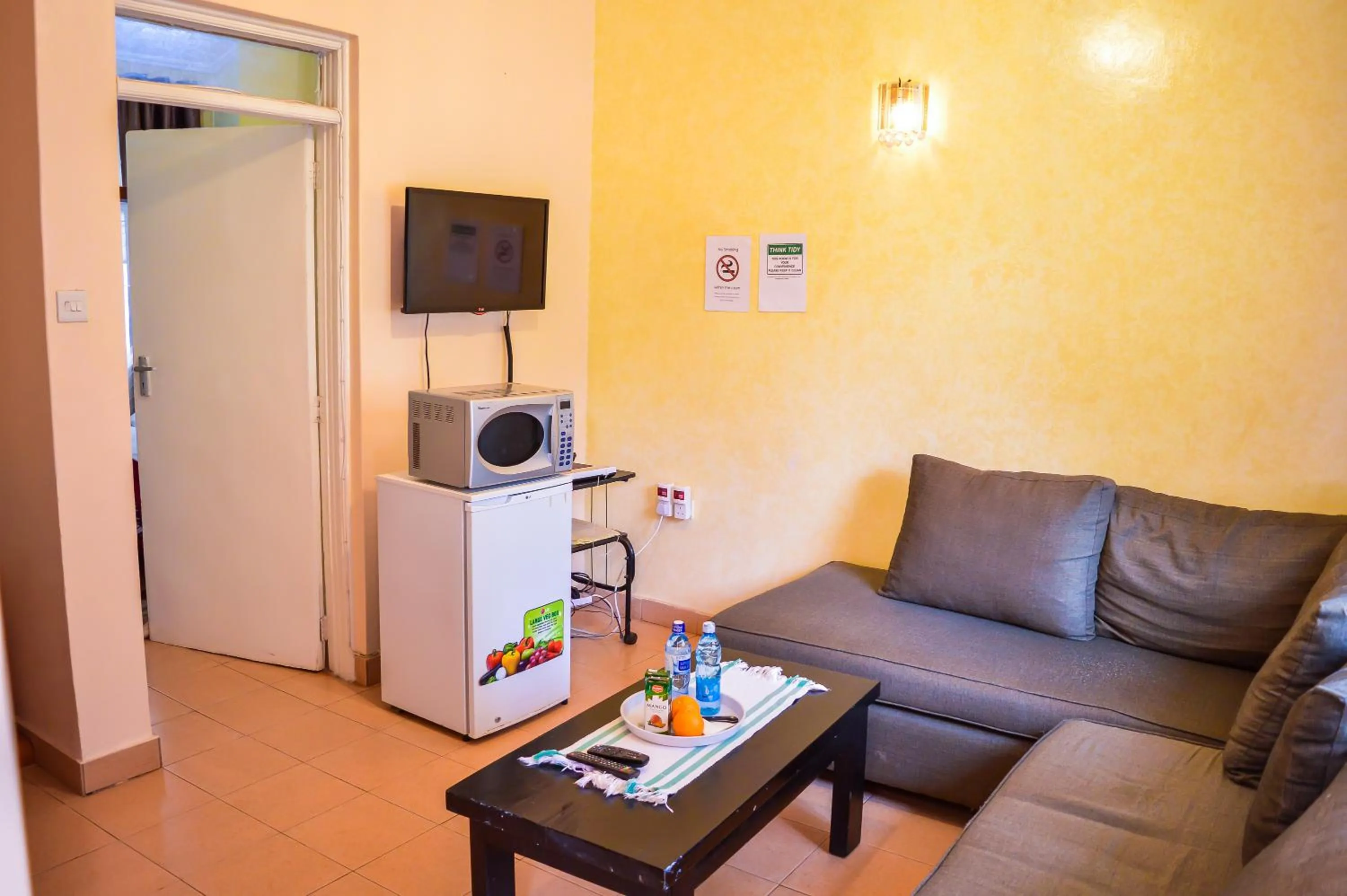 Living room in Rosslyn Studios