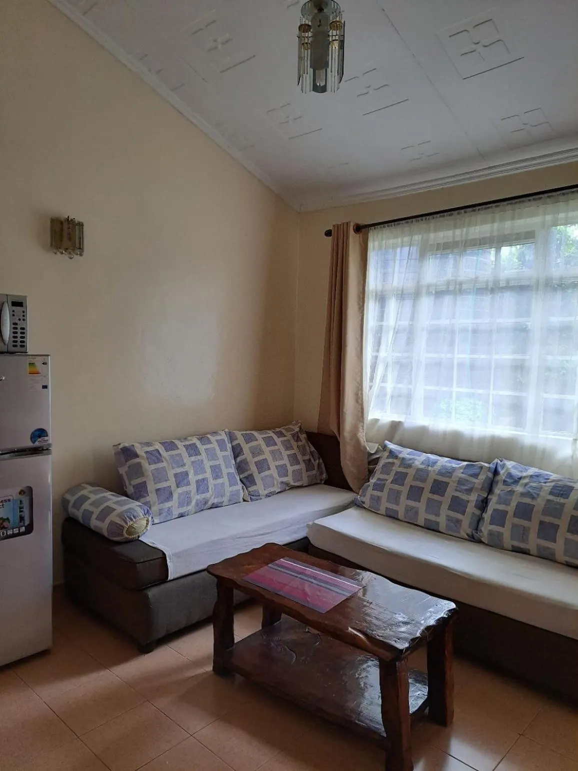 Living room in Rosslyn Studios