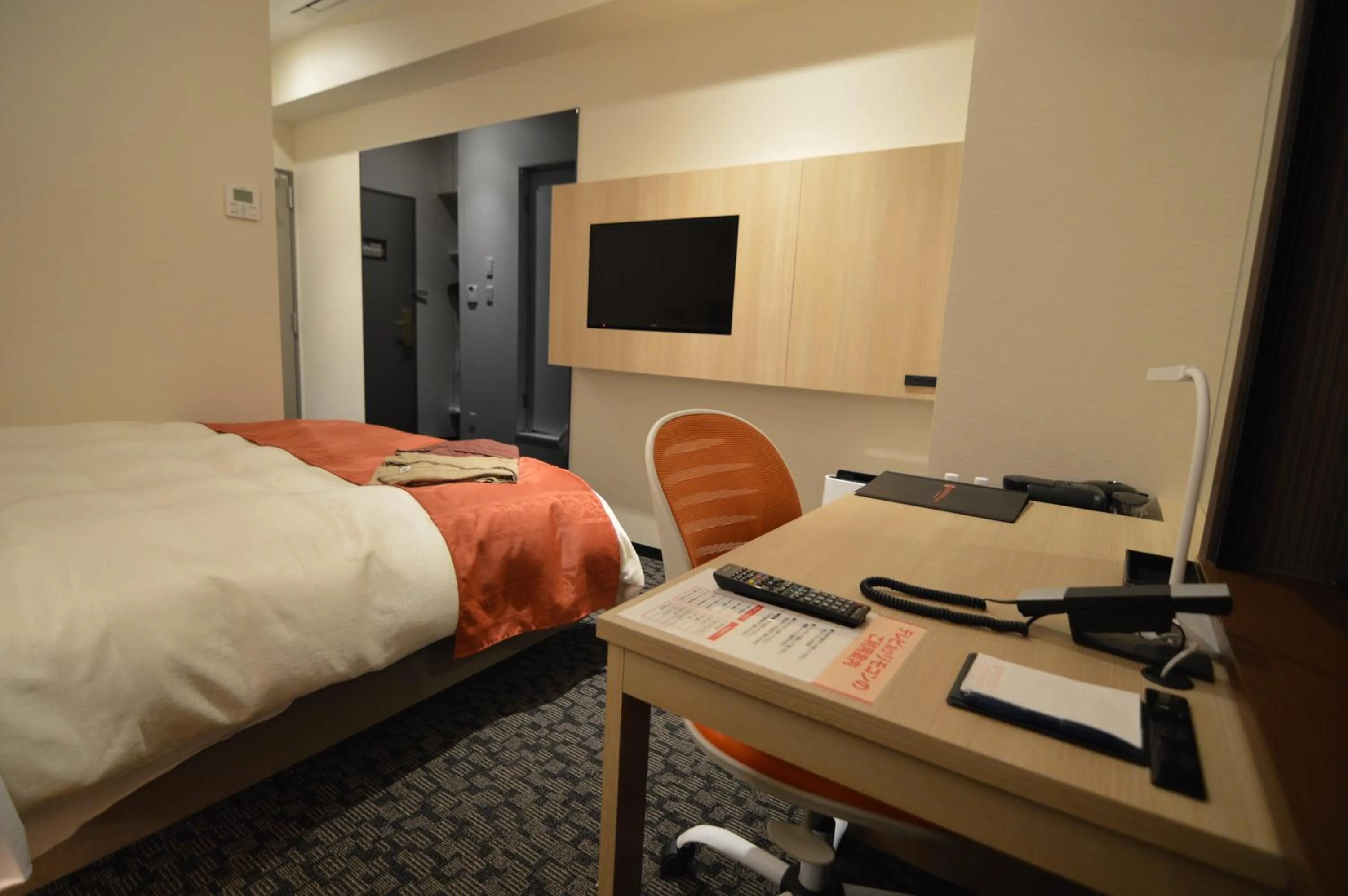 Photo of the whole room, Bed in Queens Hotel Chitose