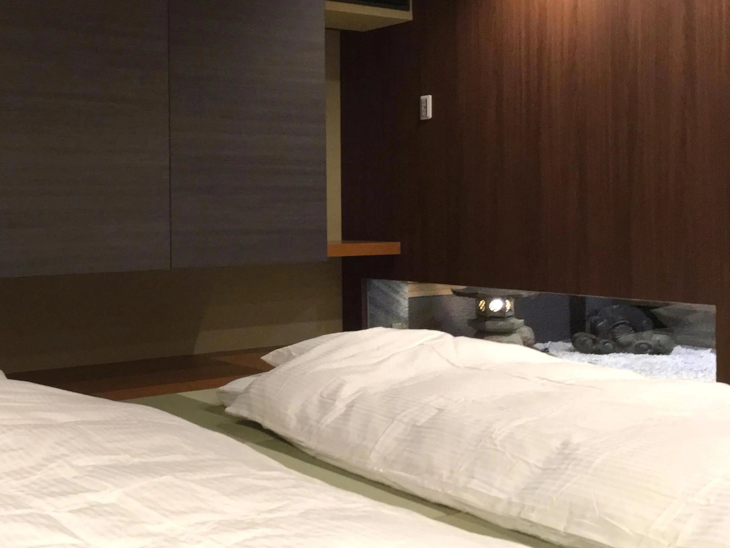 Bedroom, Bed in Hananobou Kinkakuji-michi