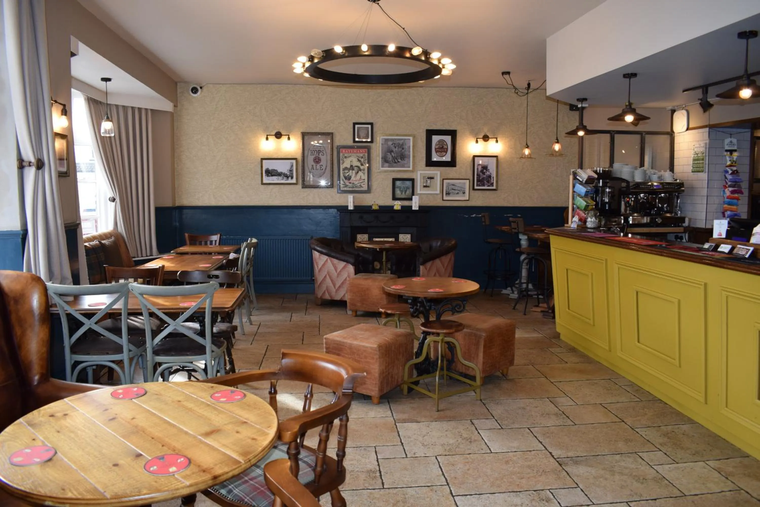 Lounge or bar in Woolpack Pub & Kitchen