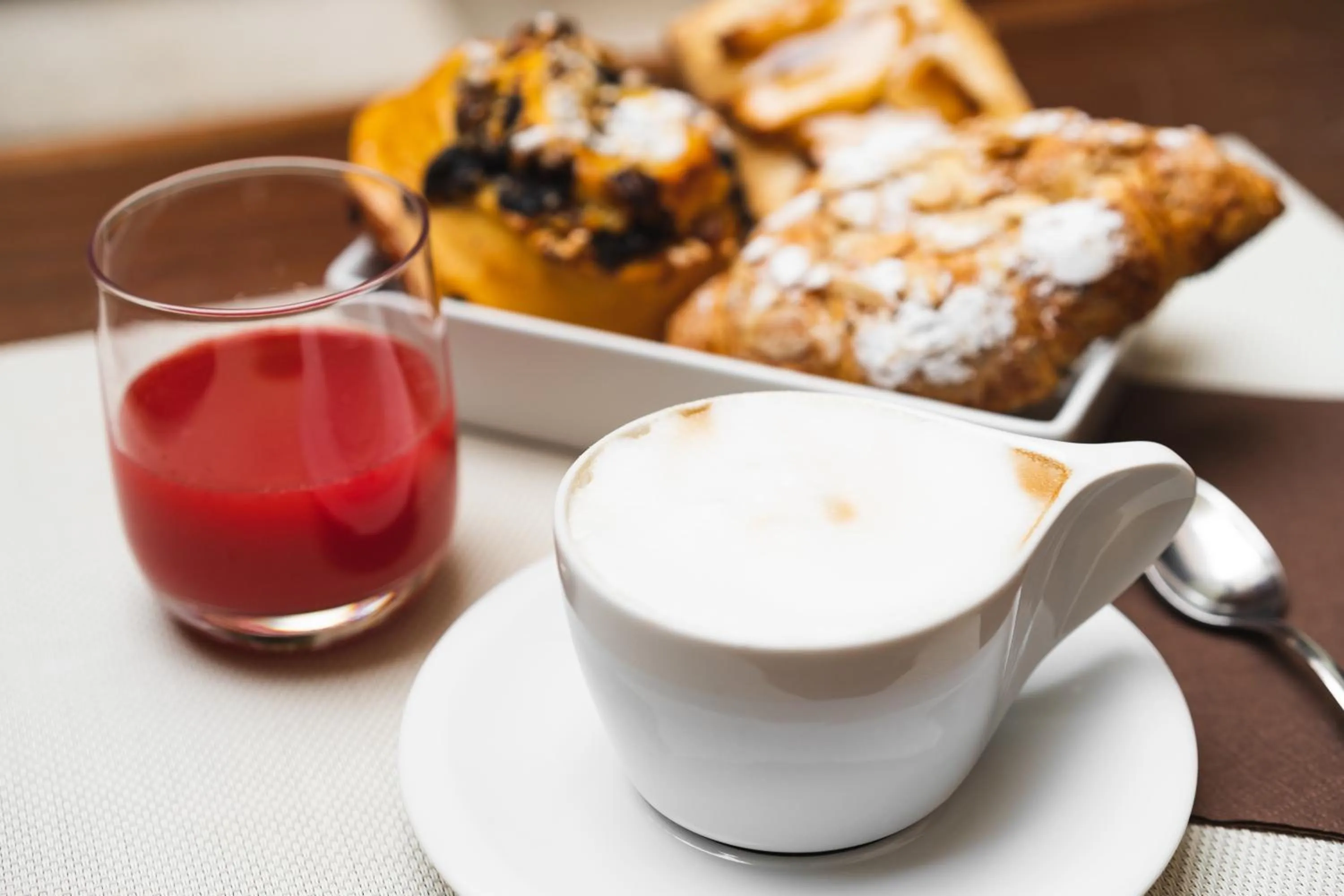 Food and drinks in LH Hotel Pozzo Sacro