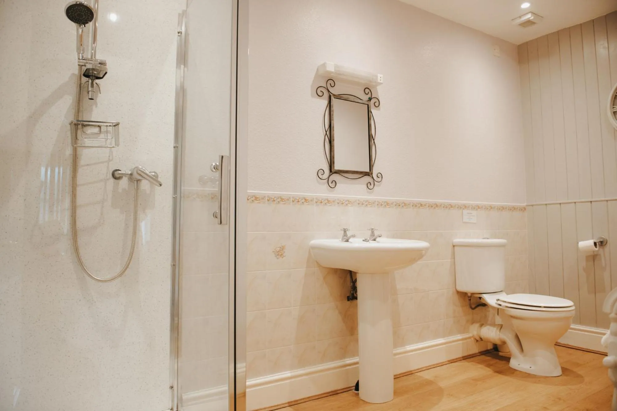 Bathroom in The Street Head Inn