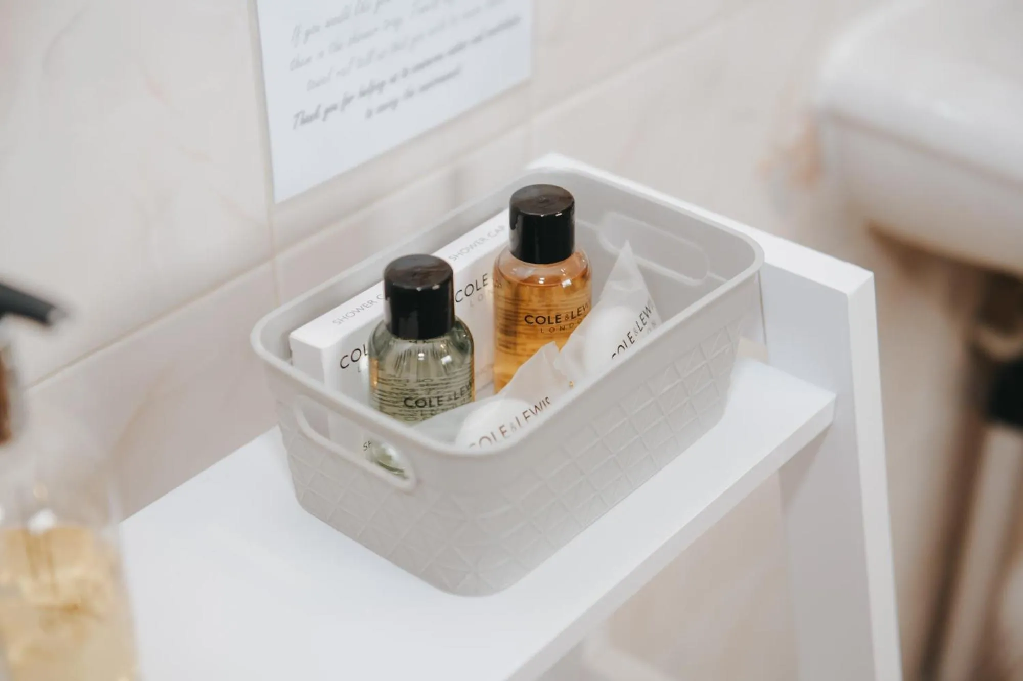 Bathroom in The Street Head Inn