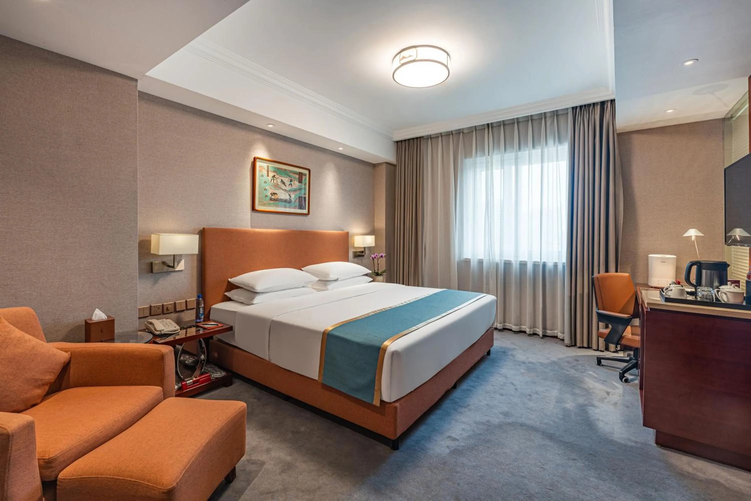 Photo of the whole room, Bed in Beijing Feitian Hotel