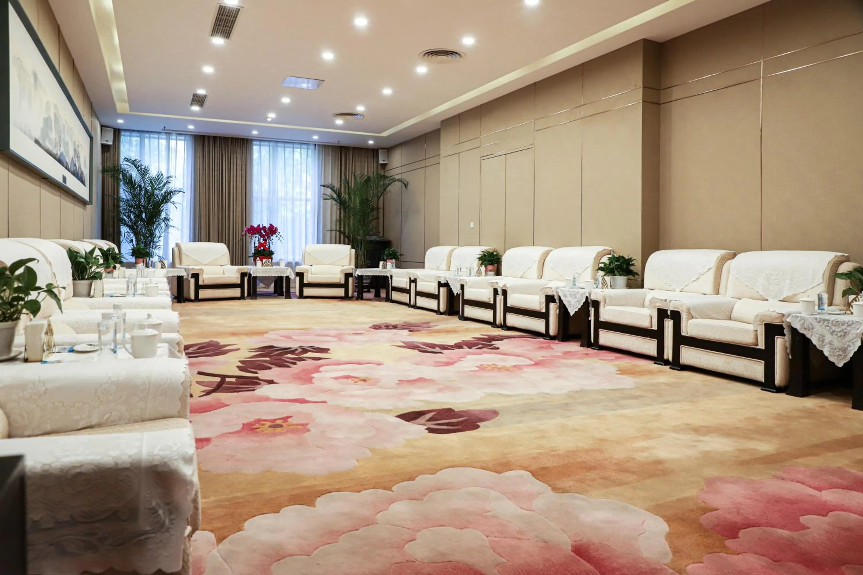 Meeting/conference room in Beijing Feitian Hotel