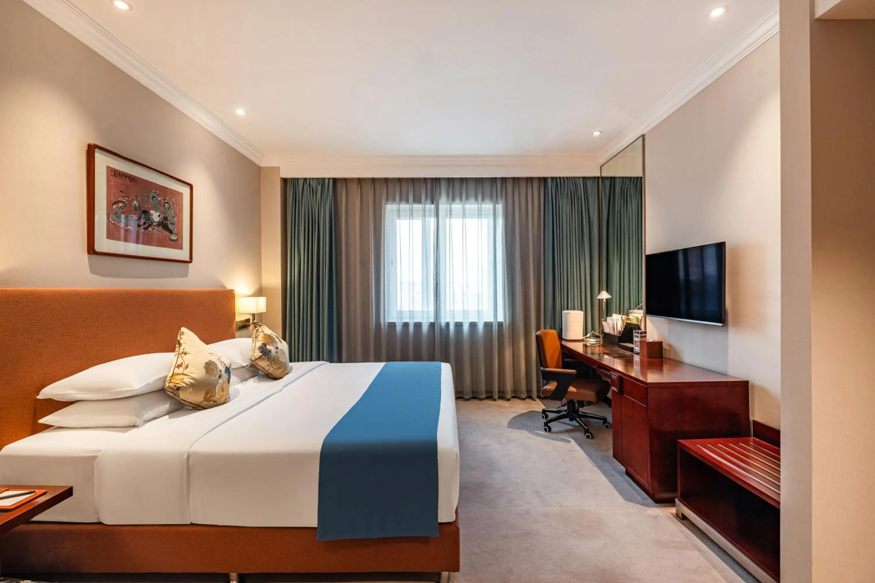 Photo of the whole room, Bed in Beijing Feitian Hotel