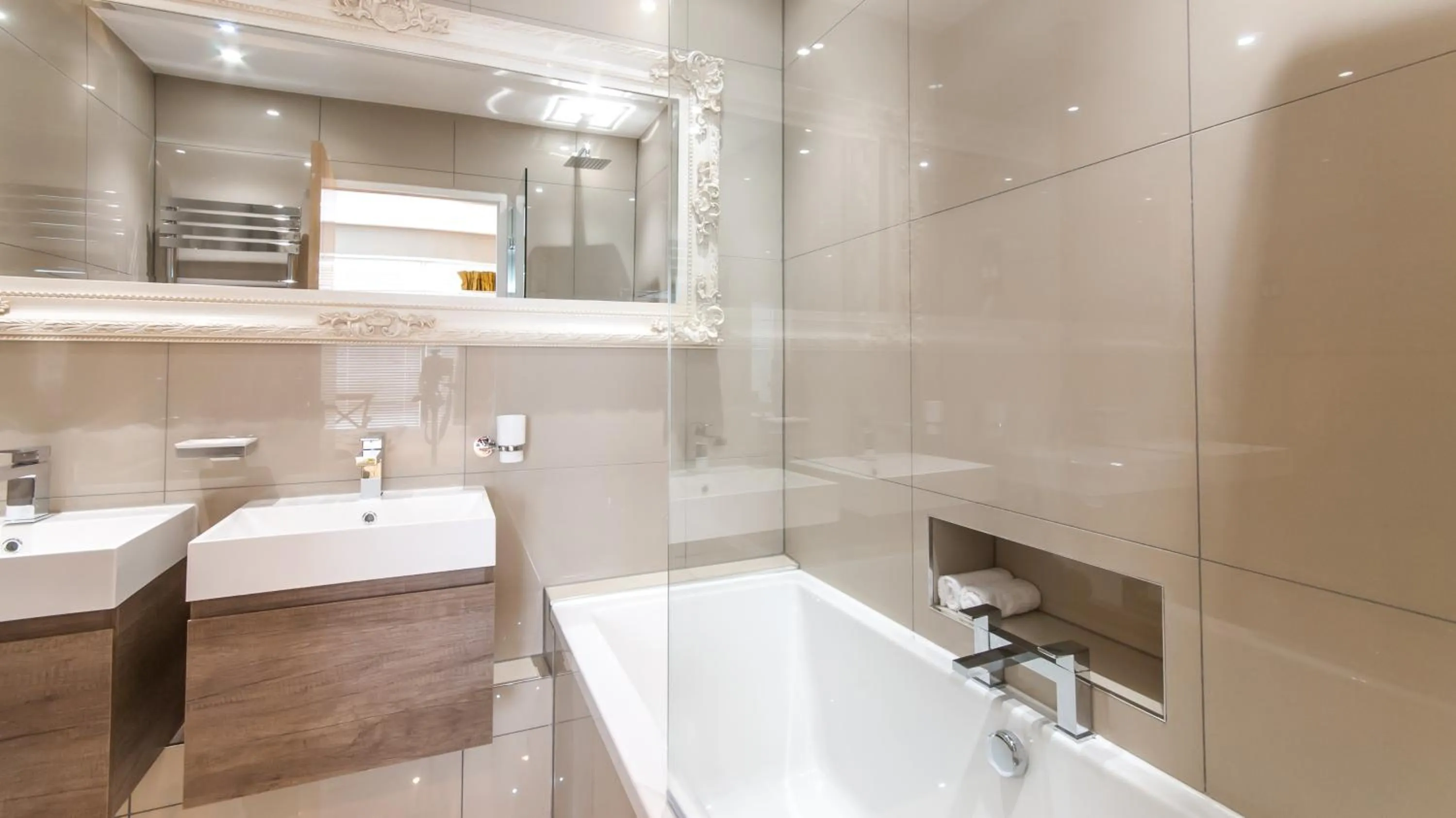 Bathroom in Rooms at number one