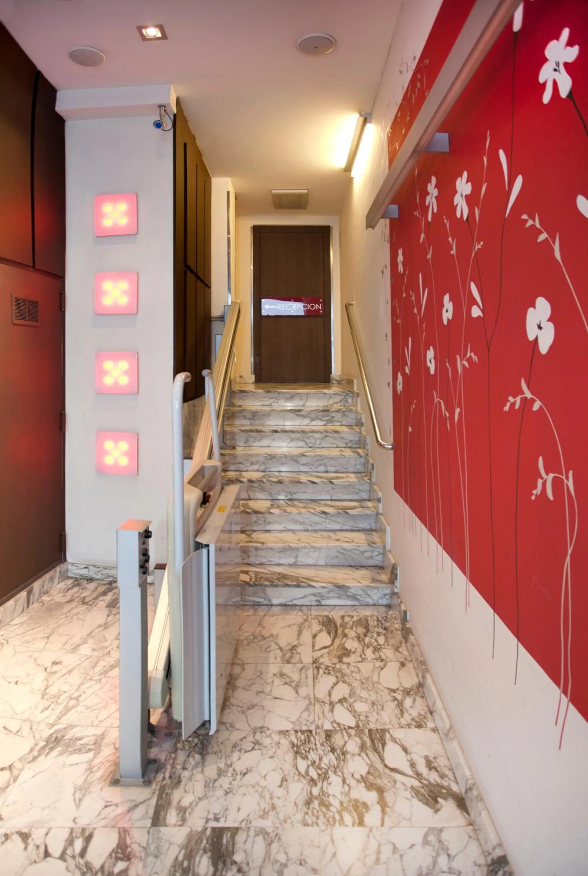 Facade/entrance in Apartamentos Parot Quality