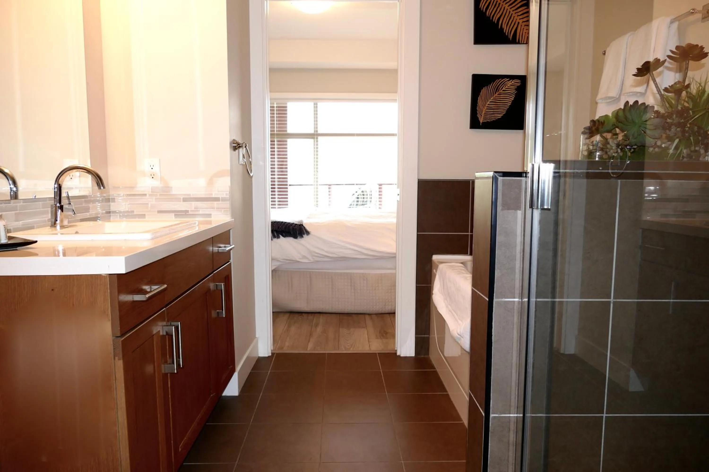 Bathroom, Bed in Copper Oasis