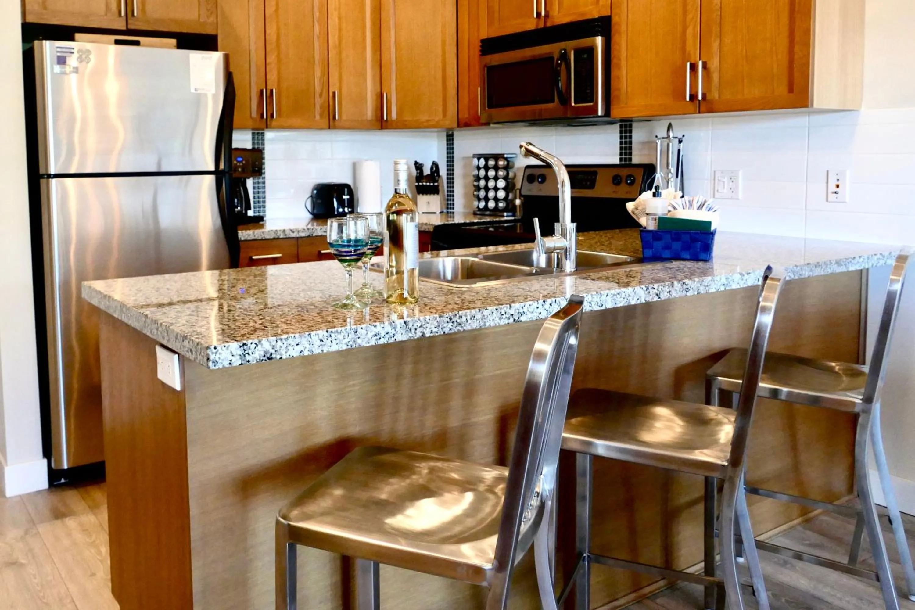 Kitchen or kitchenette in Copper Oasis