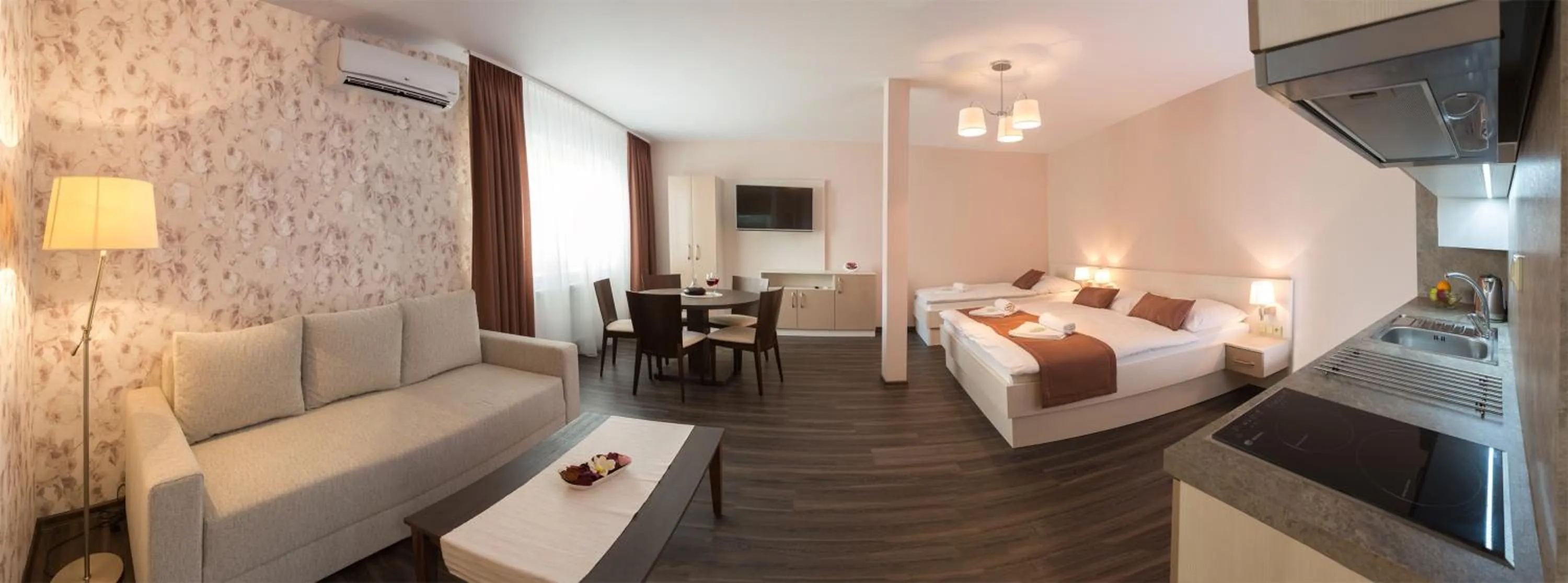 Bedroom, Bed in Penzion Longus