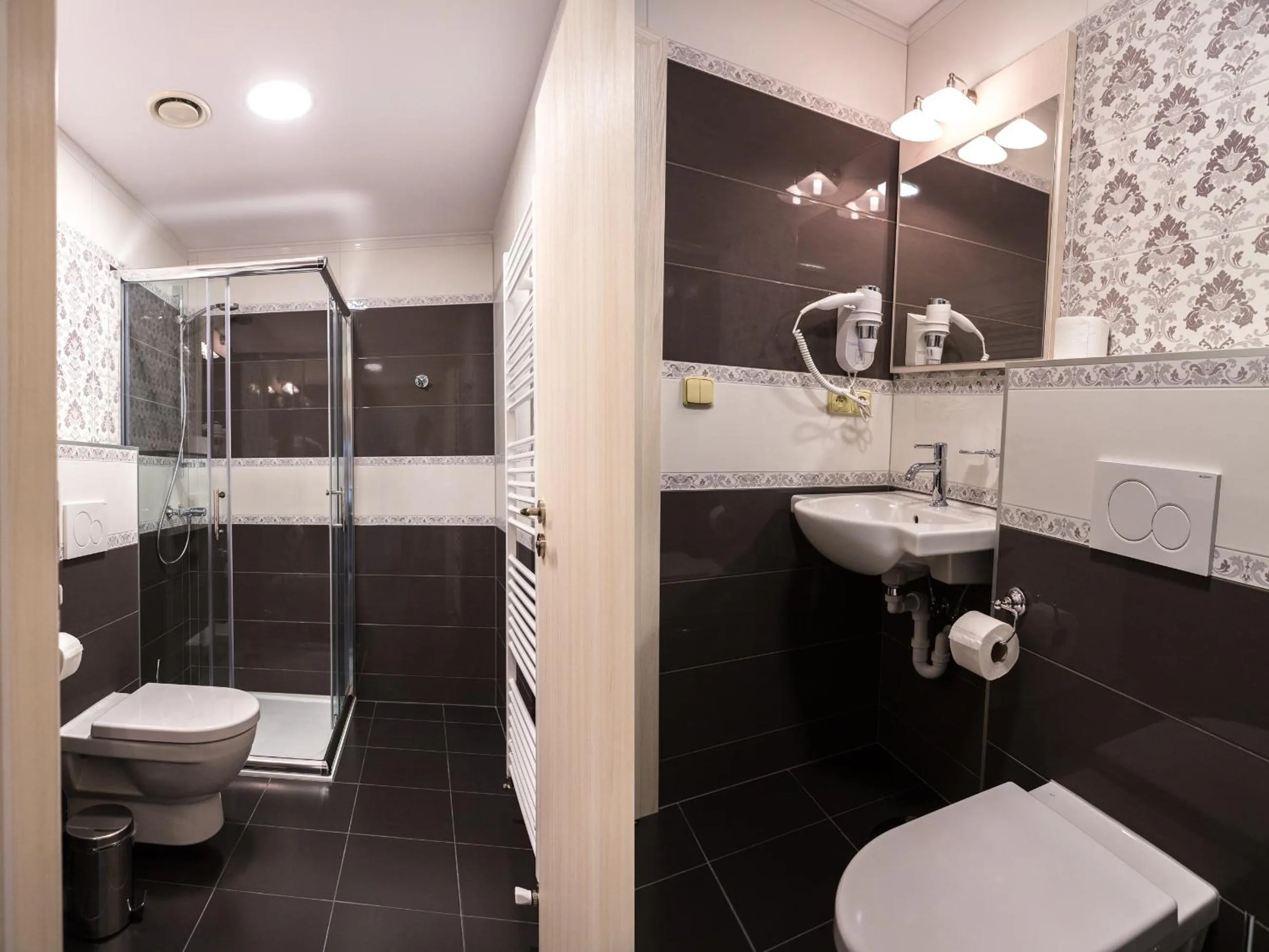 Bathroom in Penzion Longus