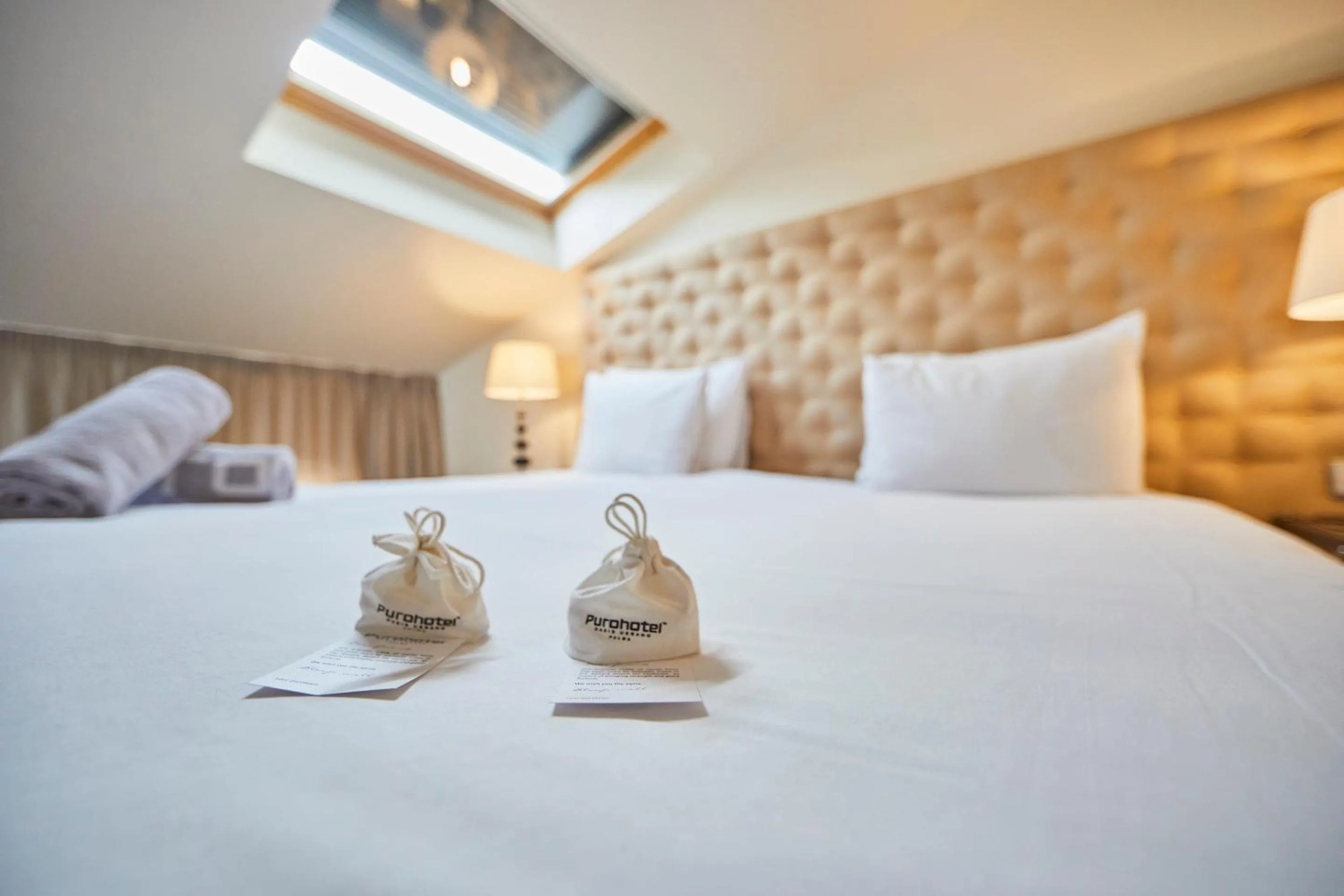 Bedroom, Bed in Puro Hotel Oasis Urbano