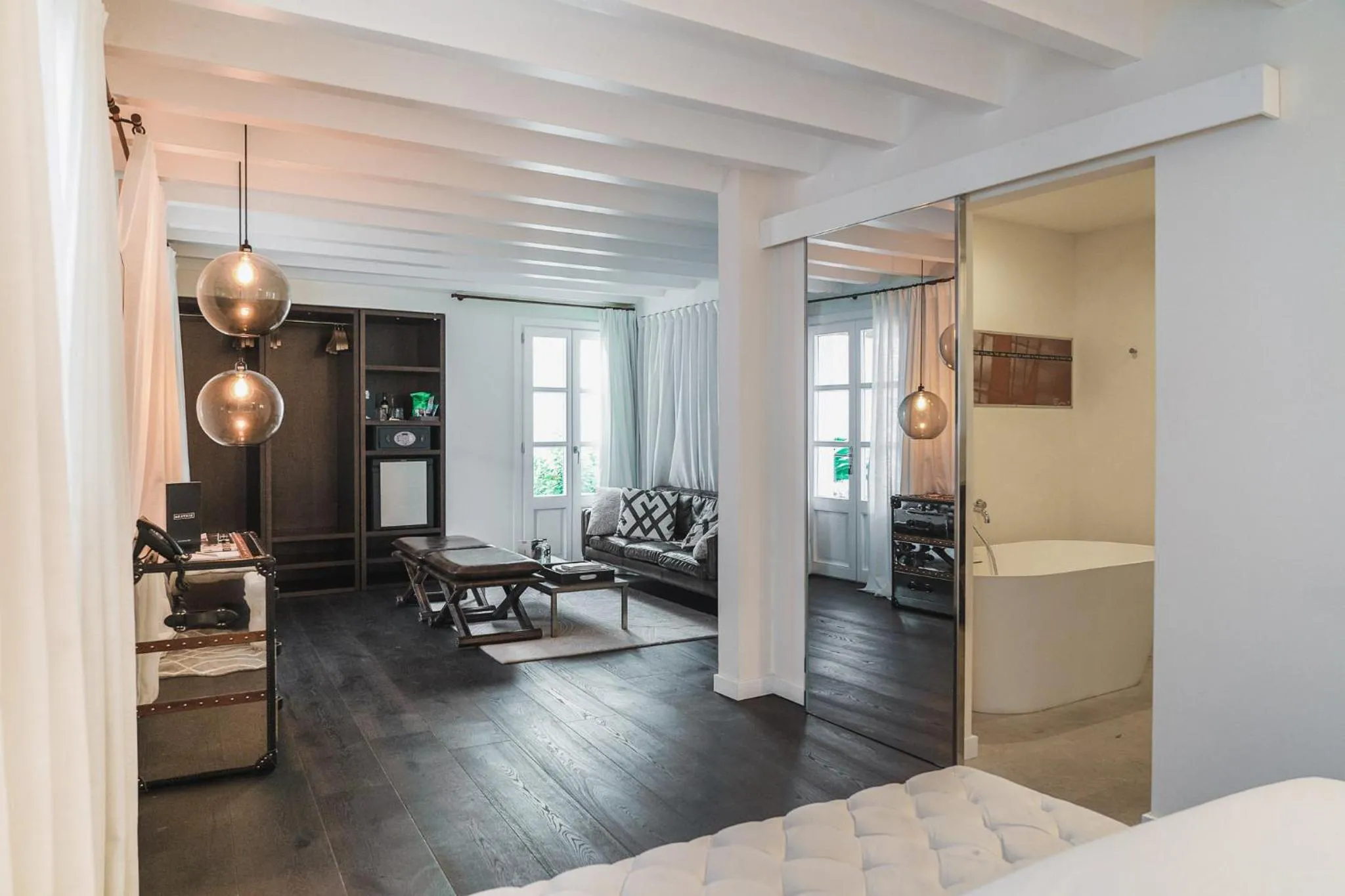 Bathroom, Bed in Puro Hotel Oasis Urbano