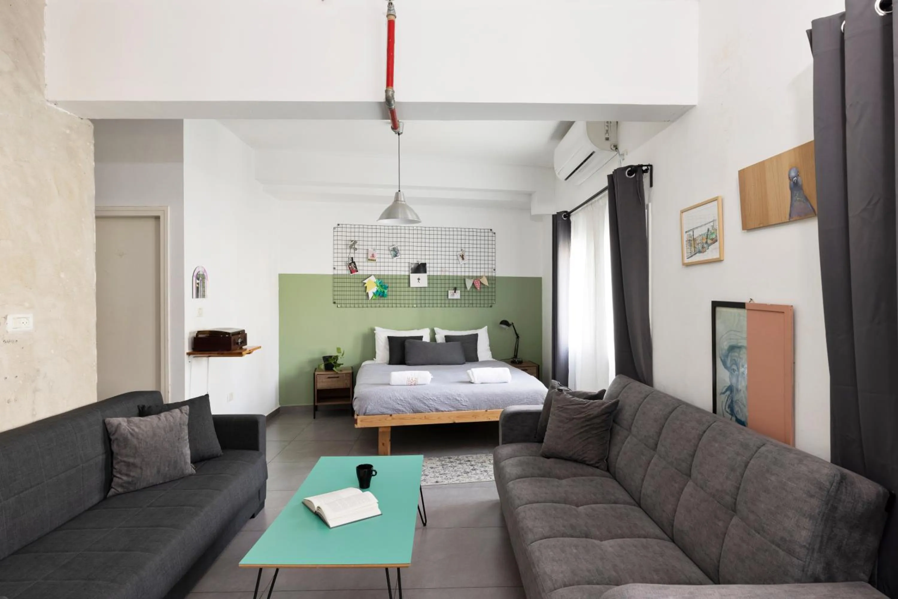 Living room, Bed in Rena's House