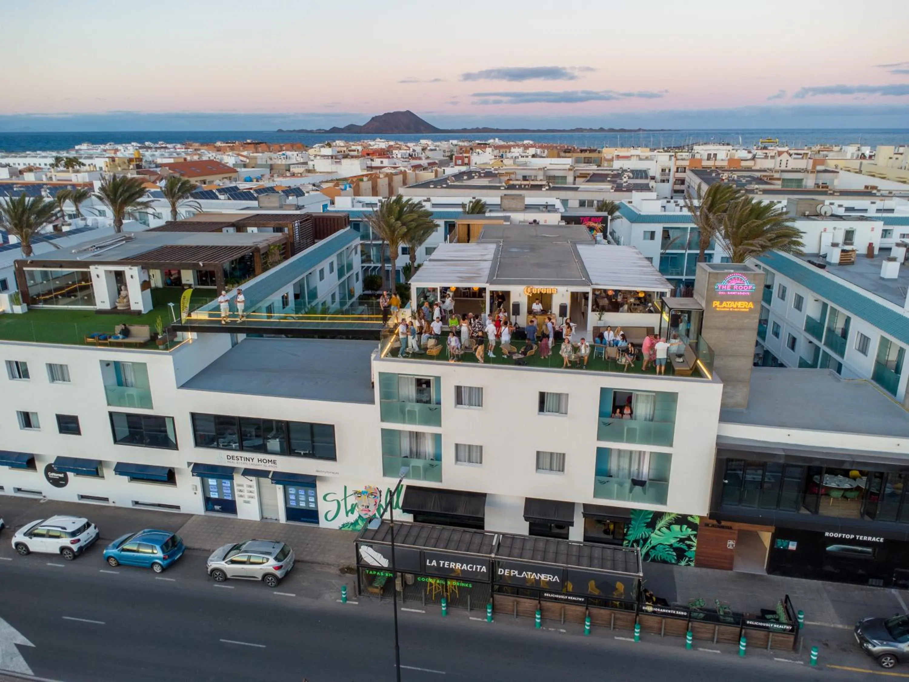 Property building in Bristol Sunset Beach - Holiday Apartments