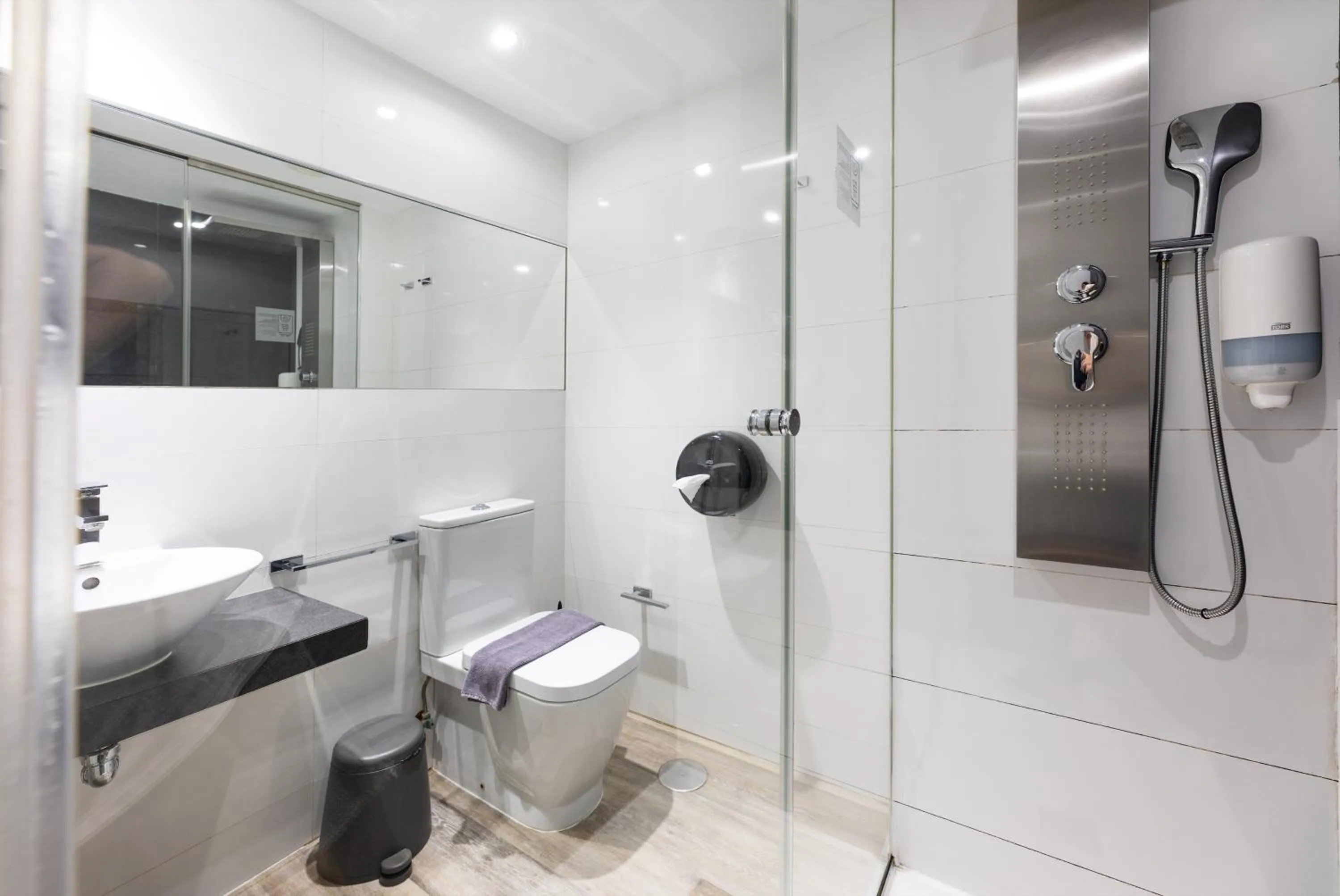 Bristol Sunset Beach - Holiday Apartments