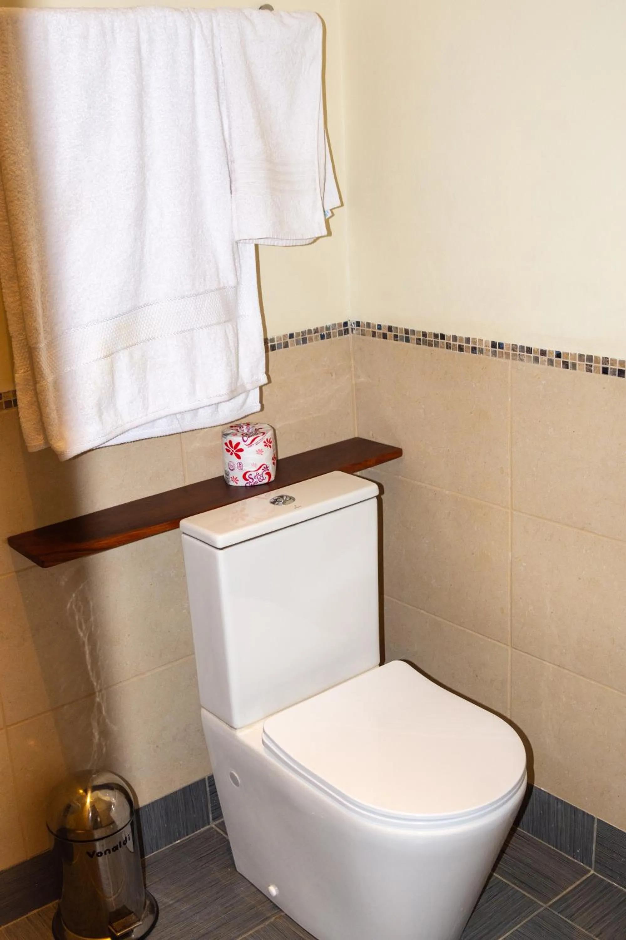 Toilet in Dutchess Hotel and Restaurant