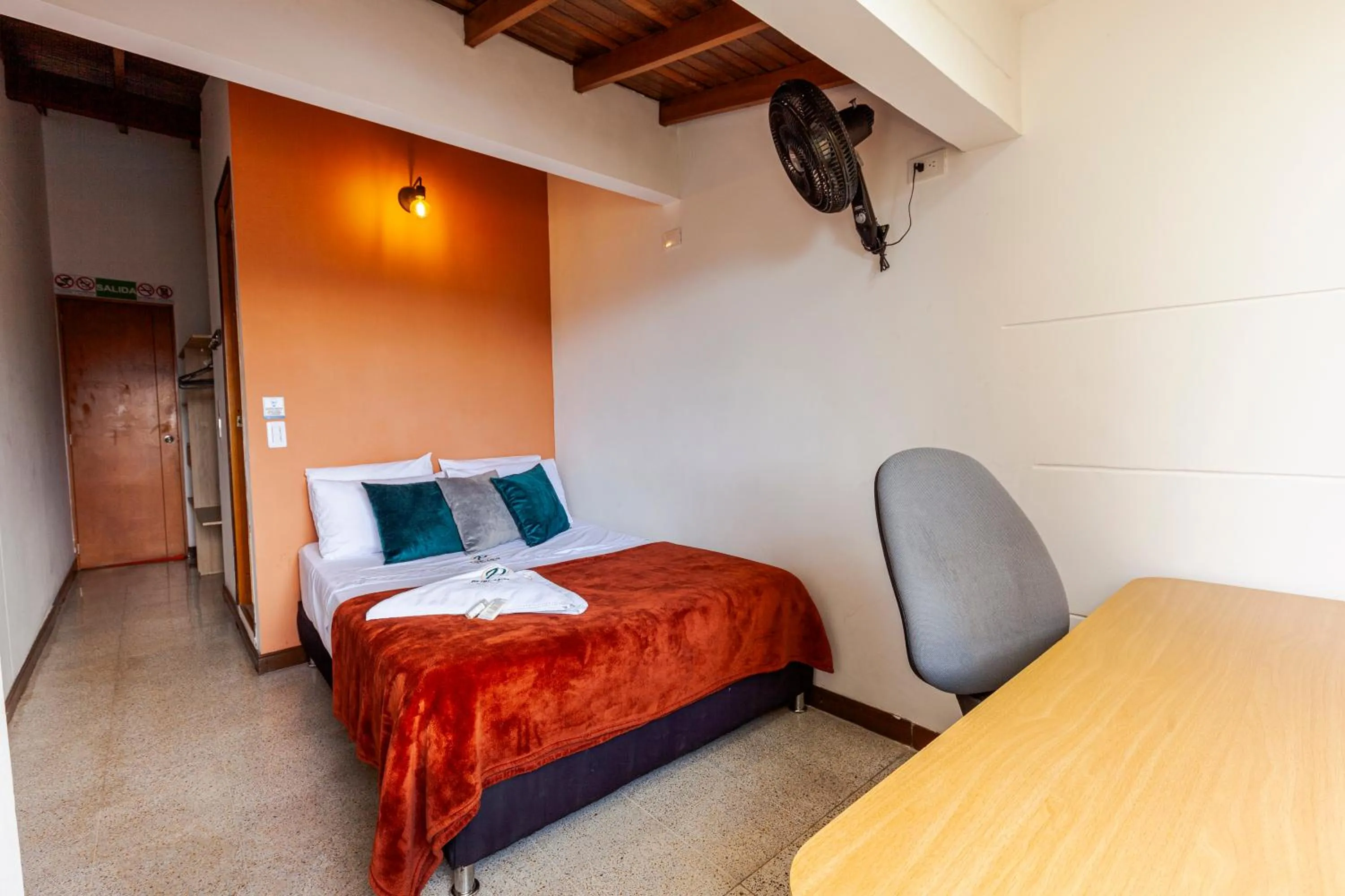 Other, Bed in Poblado Guest House