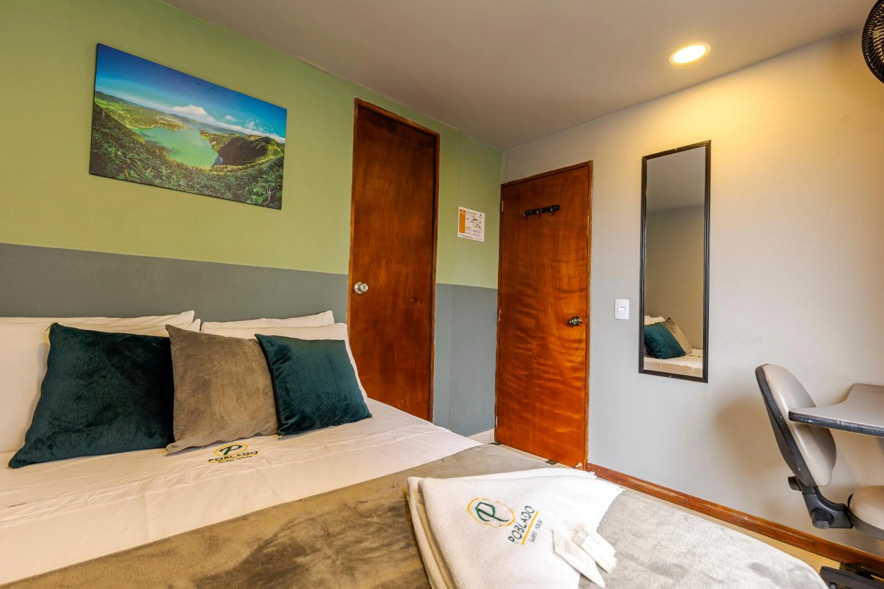 Other, Bed in Poblado Guest House