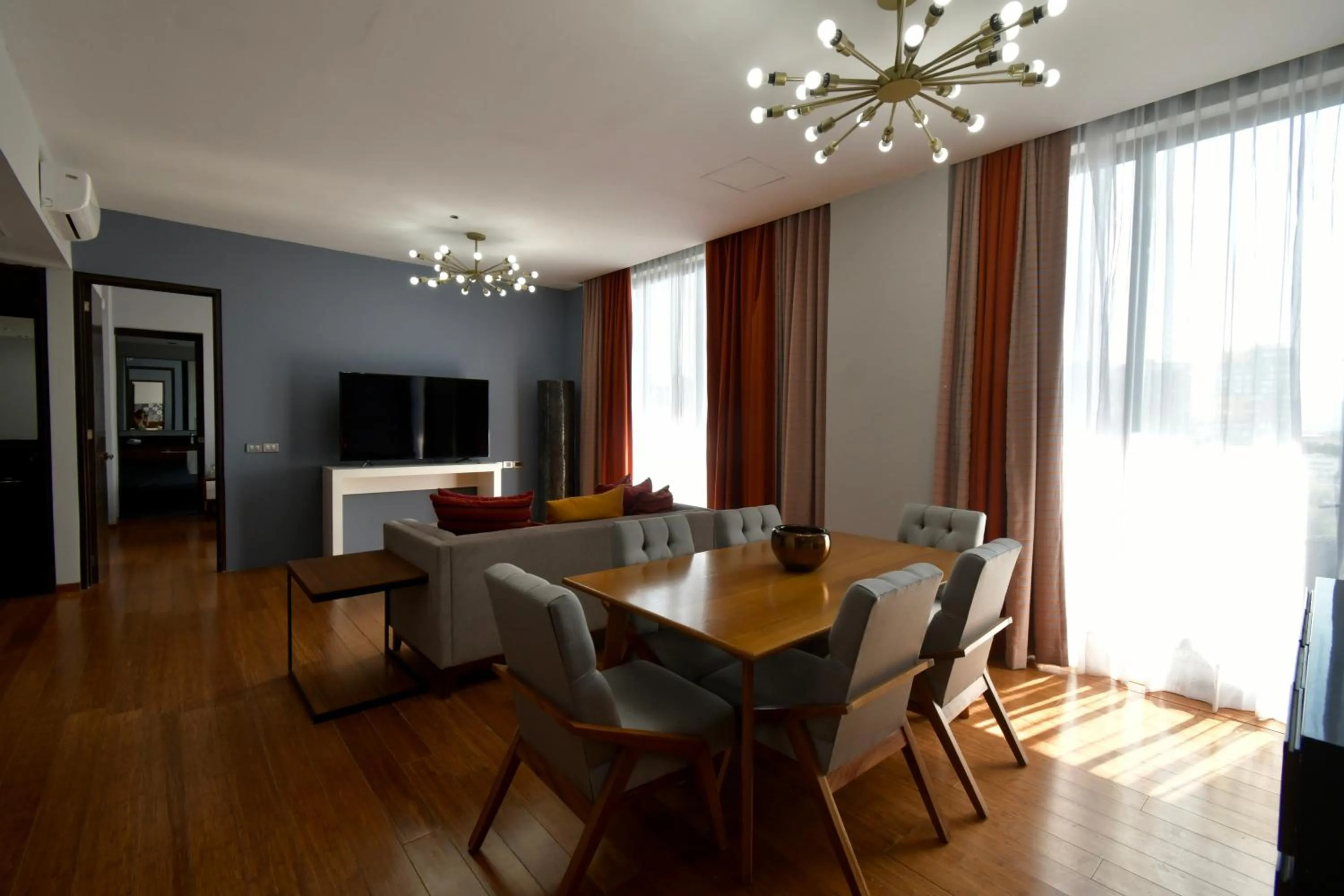 Dining area in Hotel Love It CAS Consulado