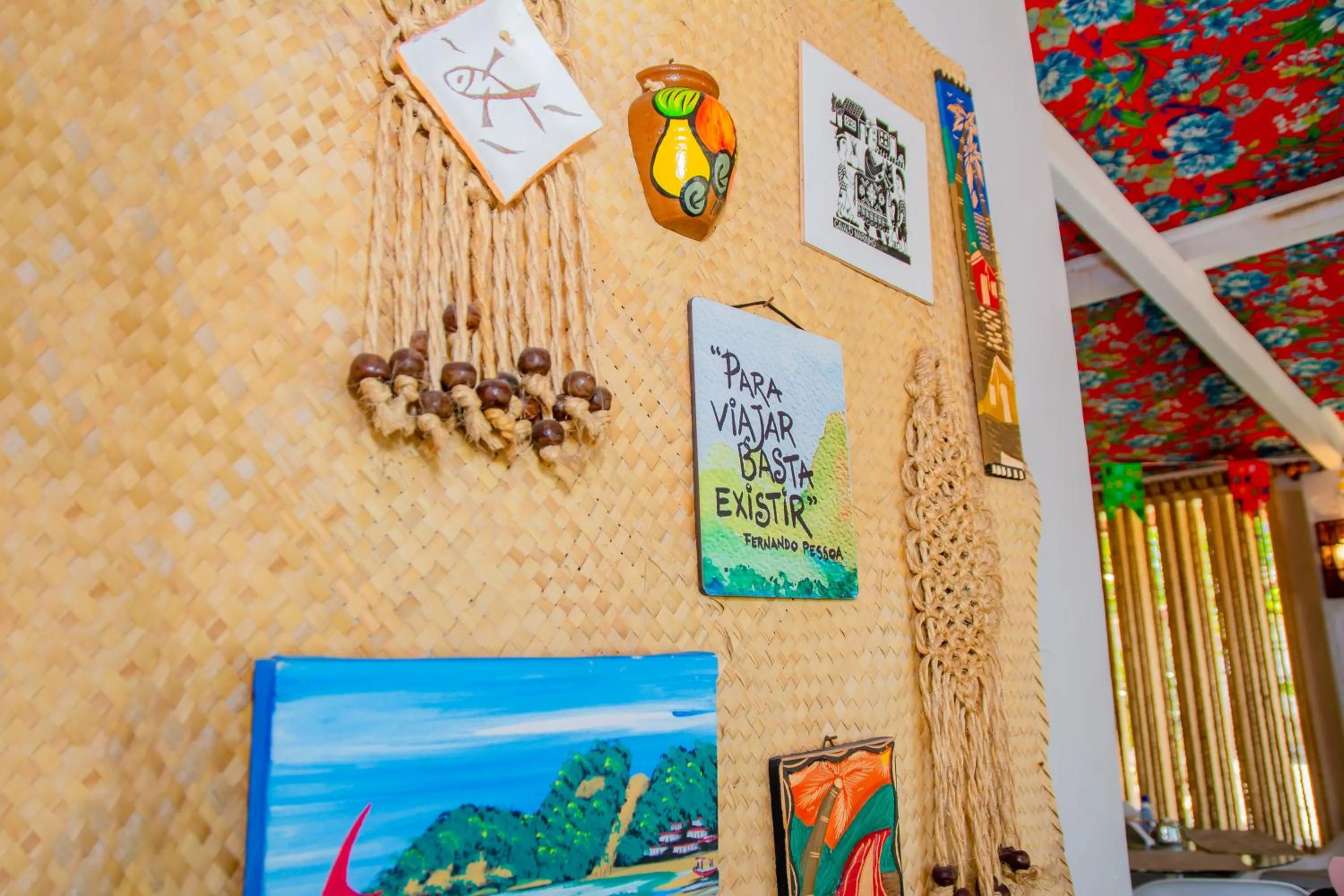 Decorative detail in O Tempo e o Vento