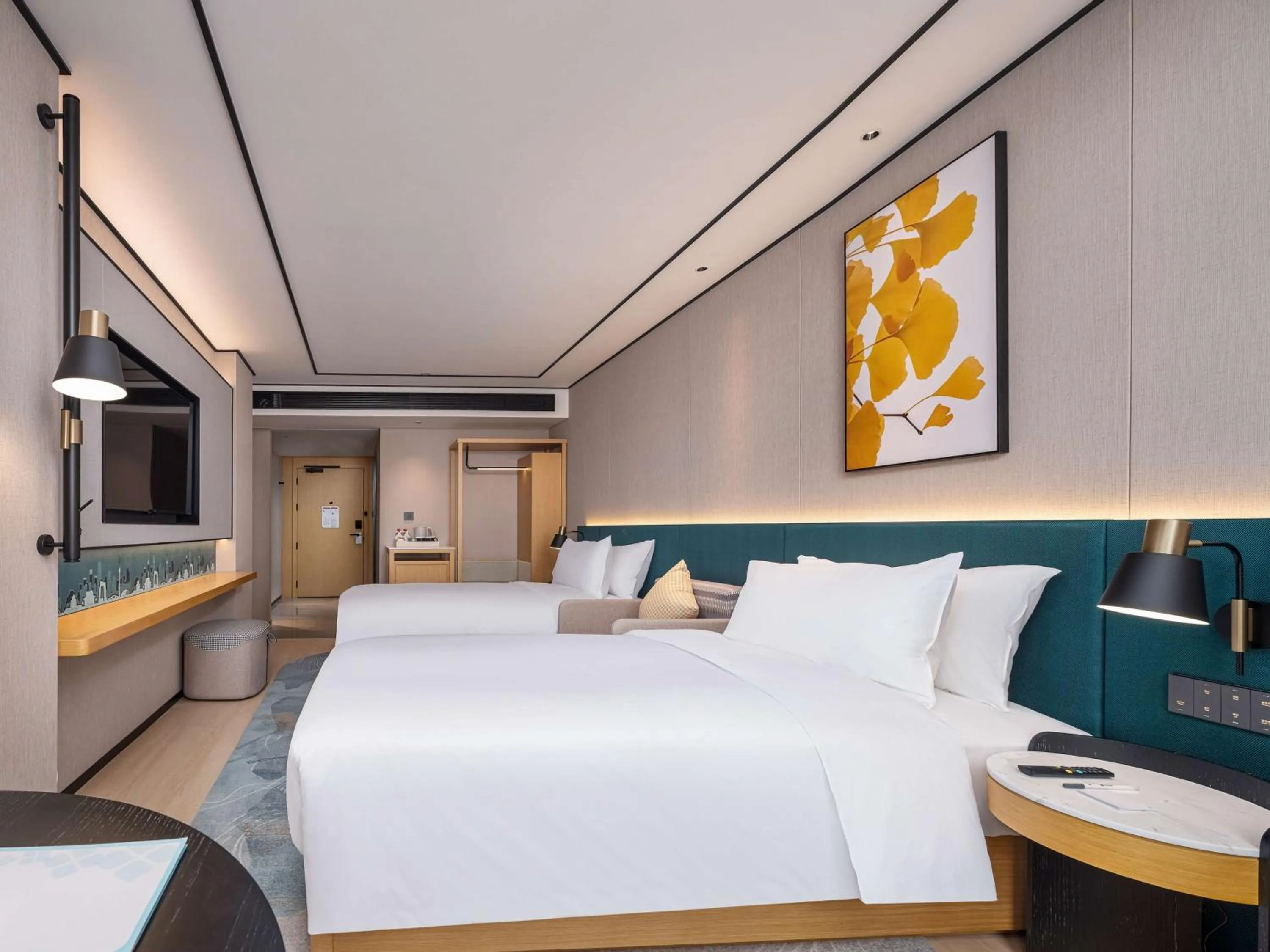 Bed in Hilton Garden Inn Beijing Temple Of Heaven East Gate Station l Free Laundry Facility