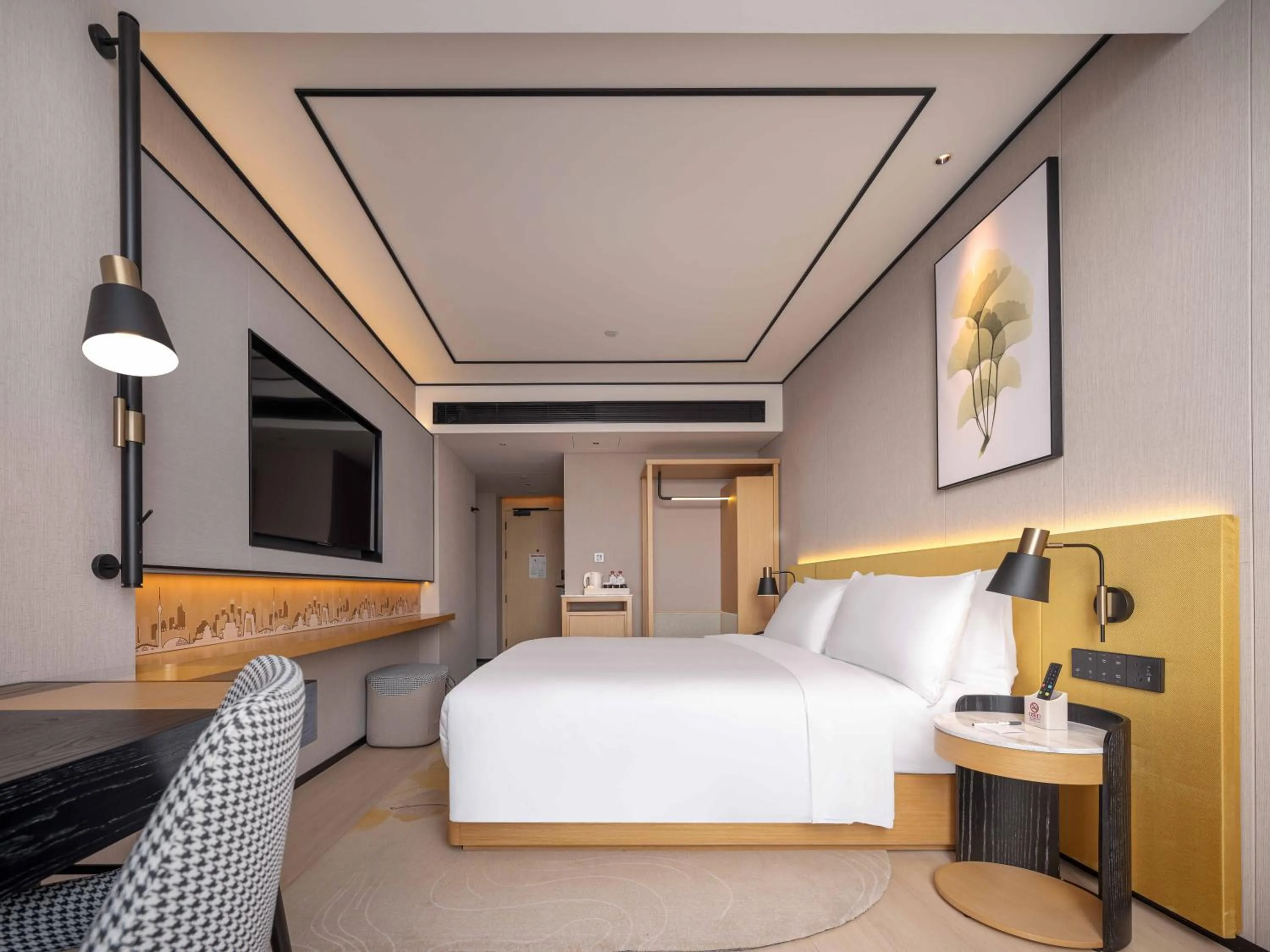 Bed in Hilton Garden Inn Beijing Temple Of Heaven East Gate Station l Free Laundry Facility