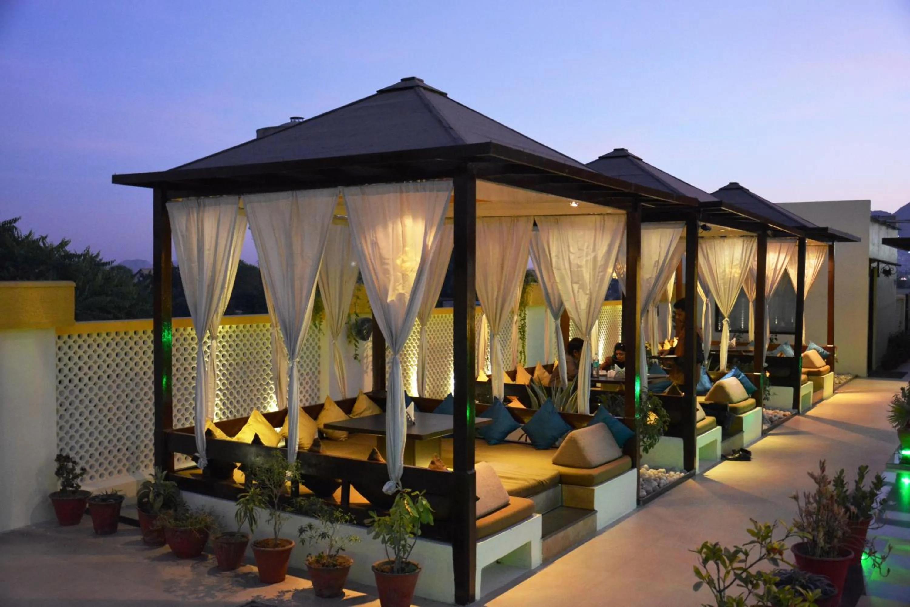 The Ambassador - Hotel & Conference Center