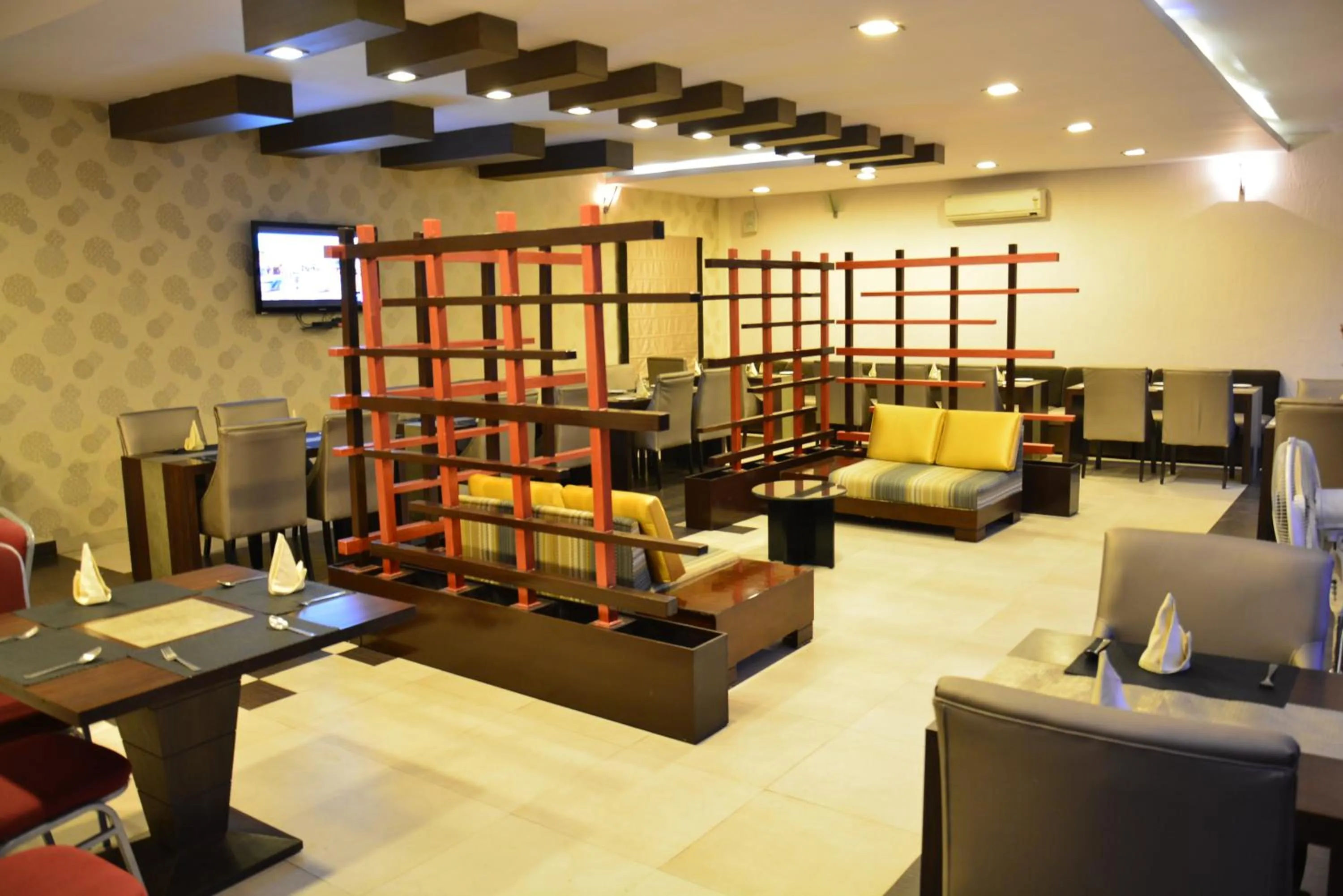 Restaurant/places to eat in The Ambassador - Hotel & Conference Center