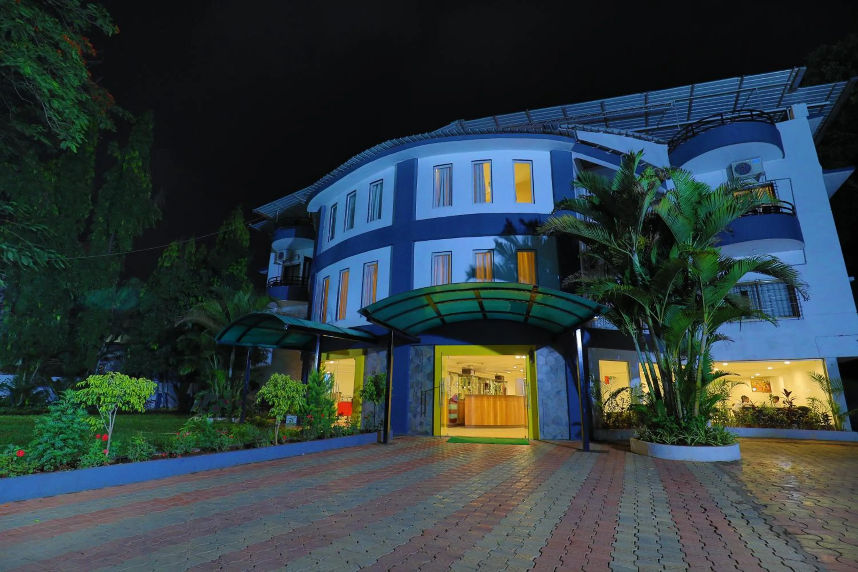 Strand Resort