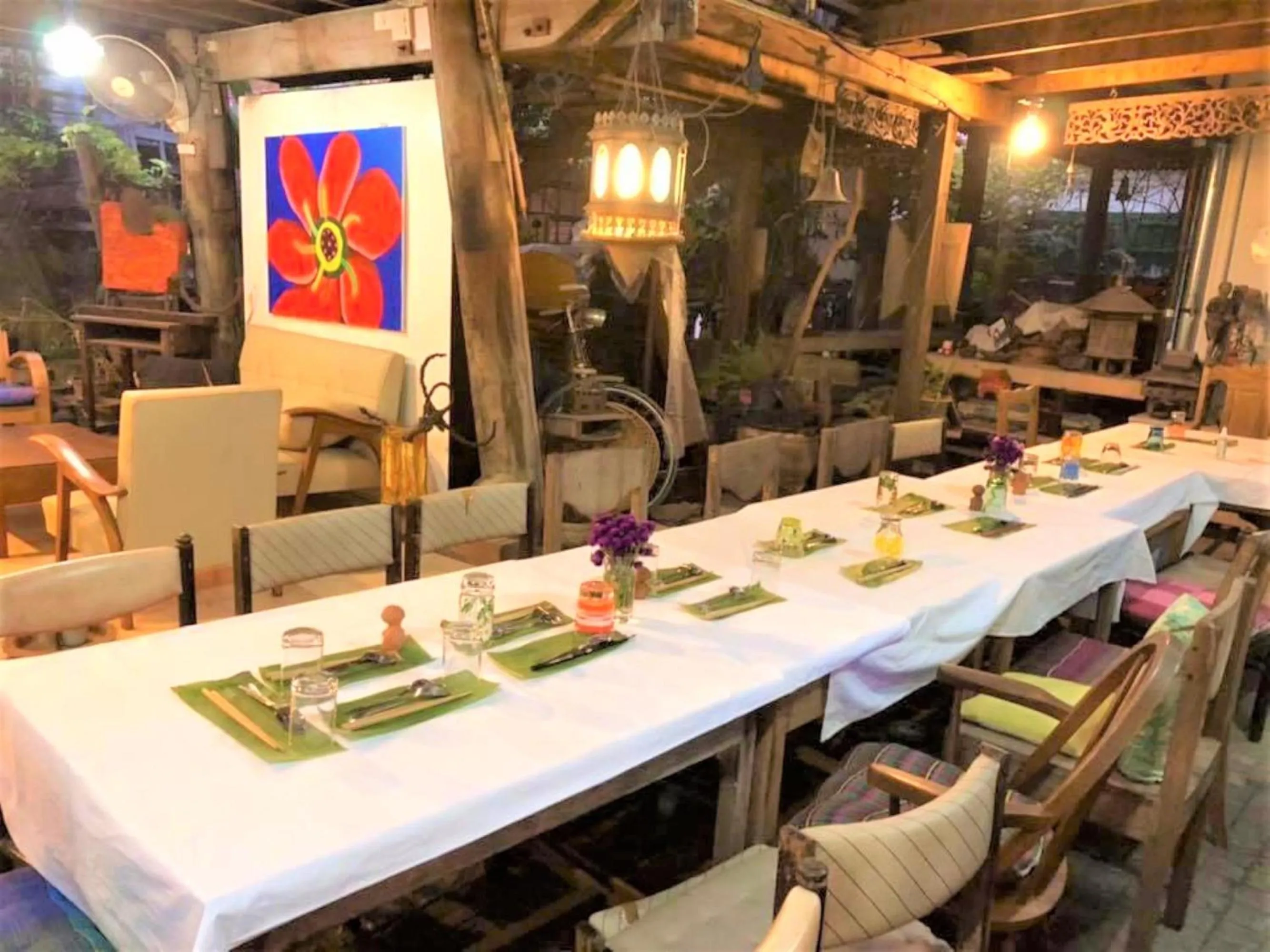 Restaurant/places to eat in Tiptopthai House