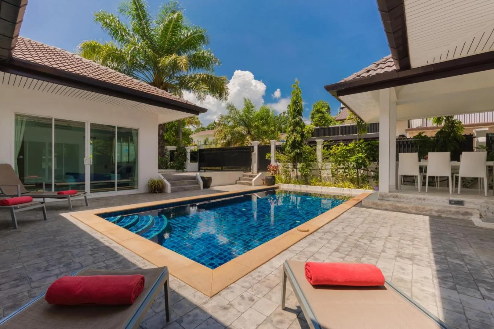 Patio in Chalong - 4 Bedroom Private Pool Villa - Phuket