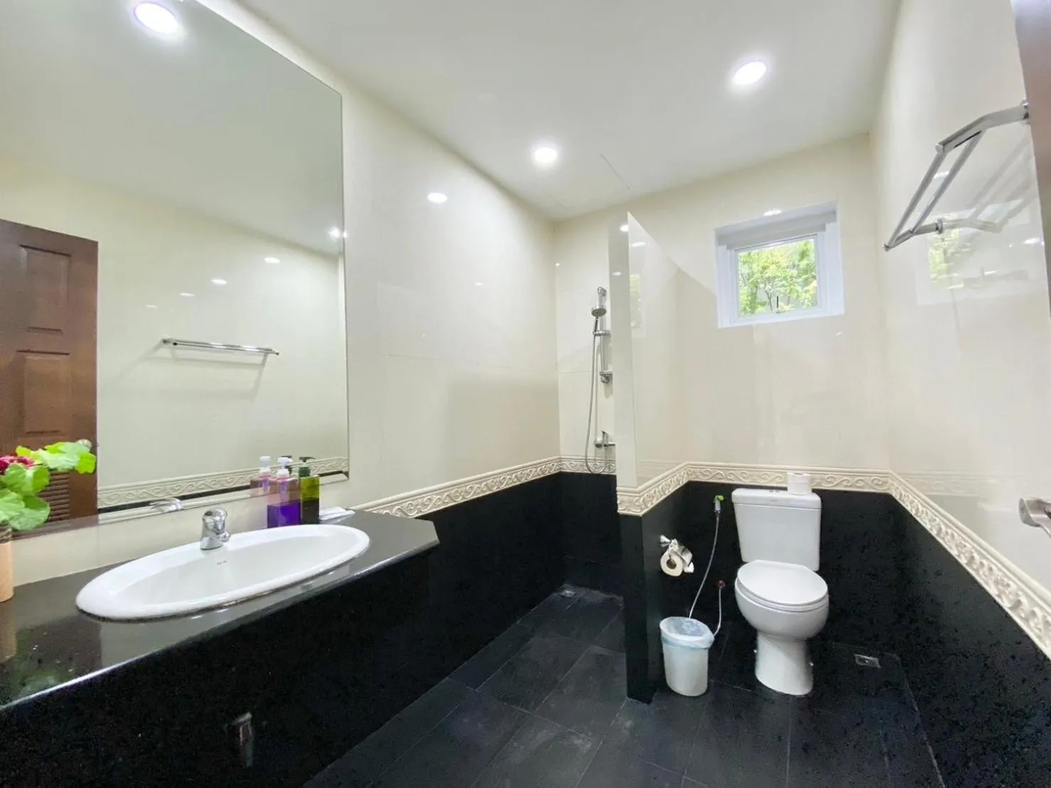 Toilet in Chalong - 4 Bedroom Private Pool Villa - Phuket