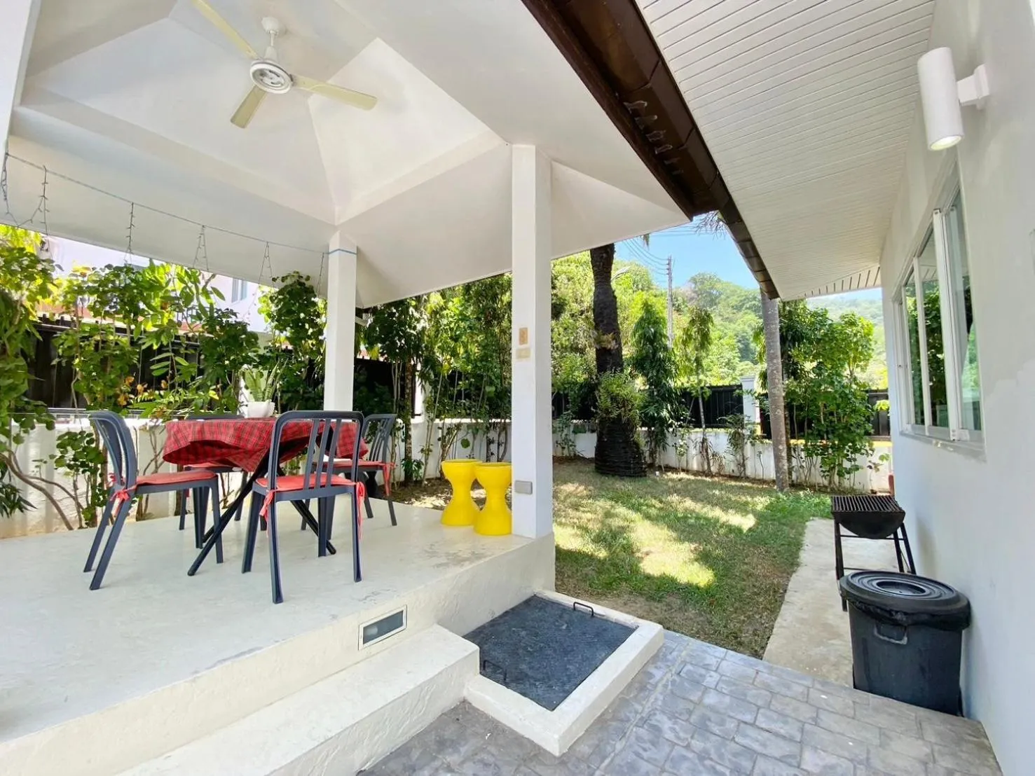 Patio in Chalong - 4 Bedroom Private Pool Villa - Phuket