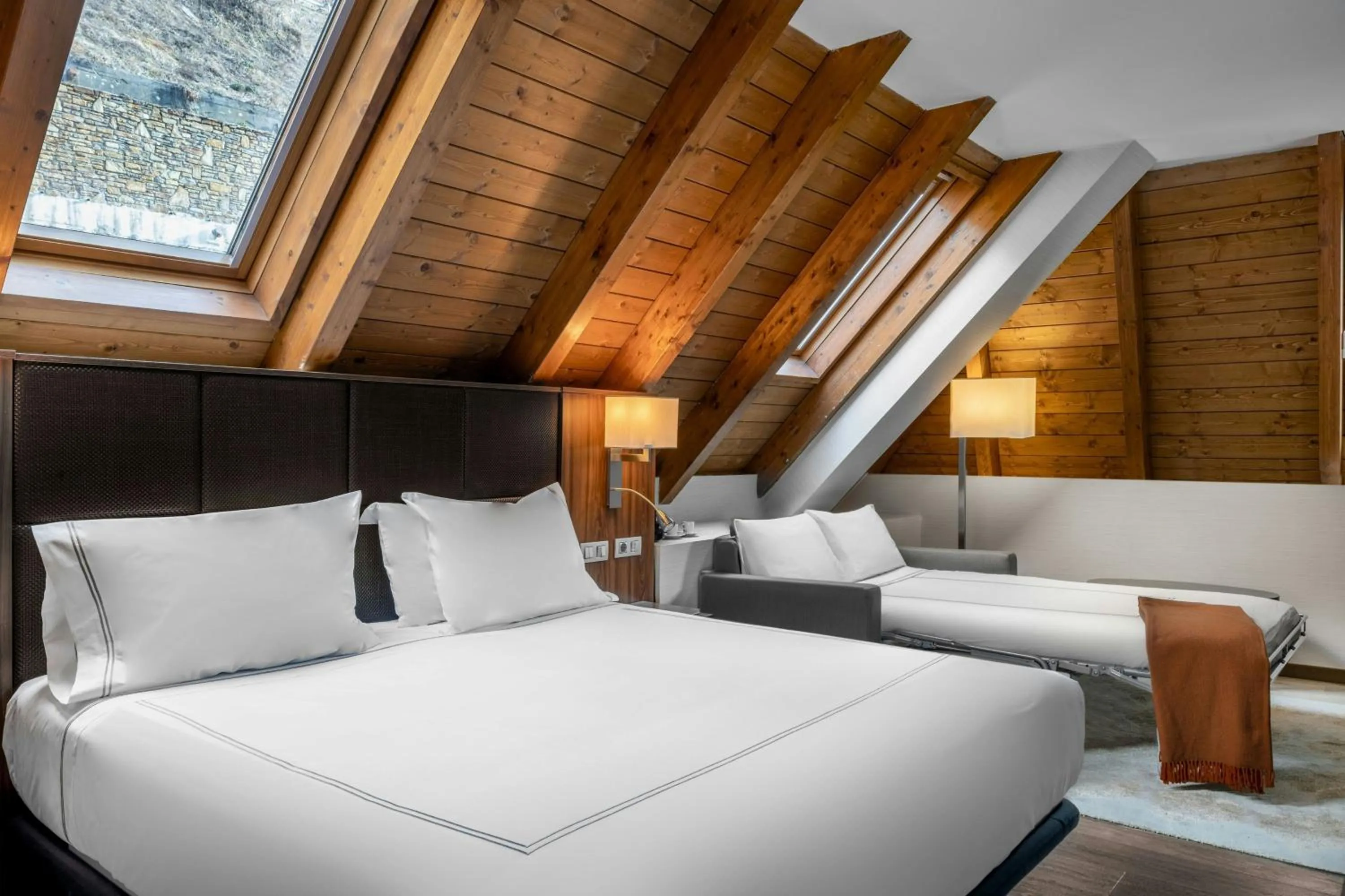 Photo of the whole room, Bed in Hotel AC Baqueira Ski Resort, Autograph Collection