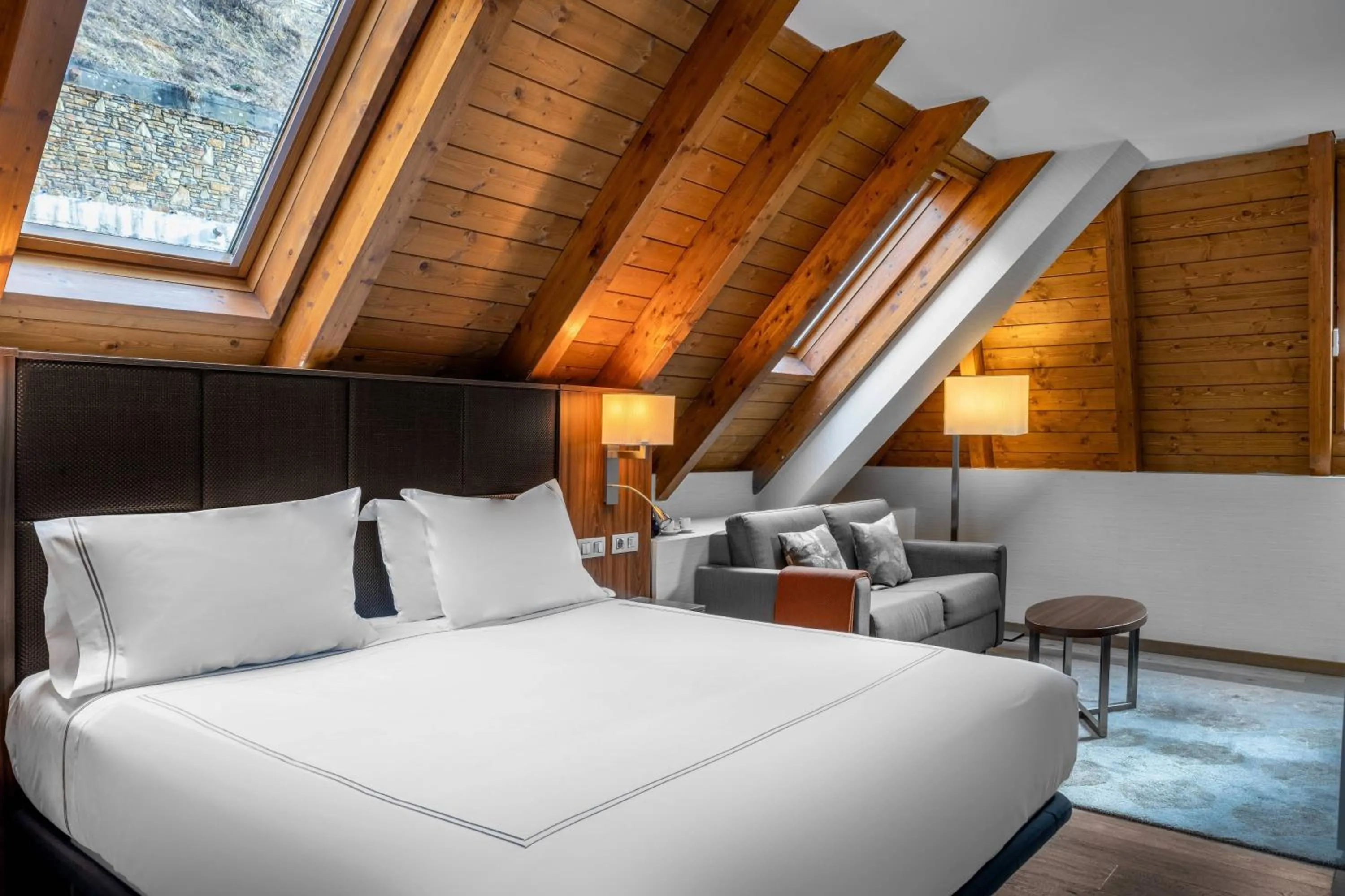 Photo of the whole room, Bed in Hotel AC Baqueira Ski Resort, Autograph Collection
