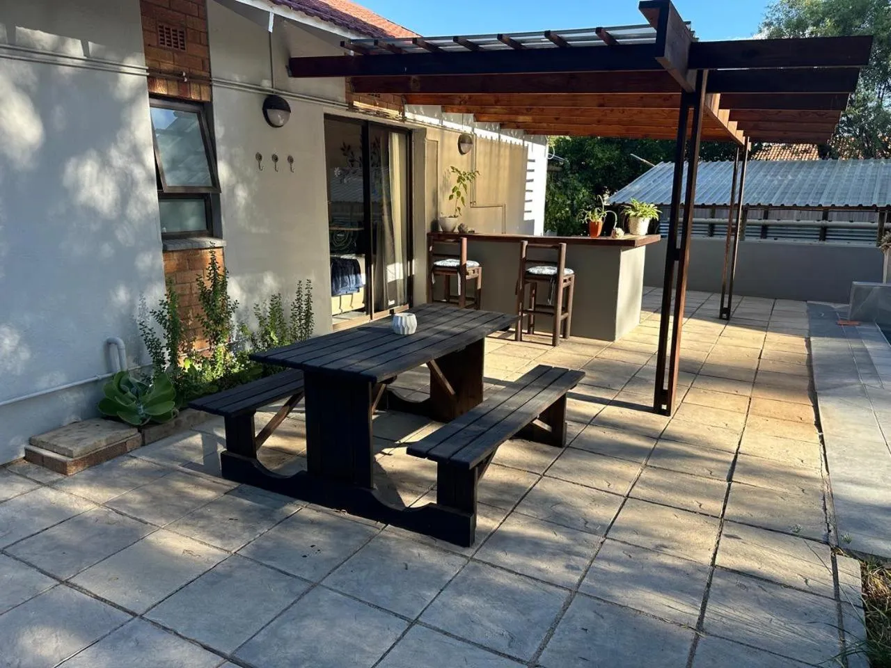 Property building in 28 La Rochelle