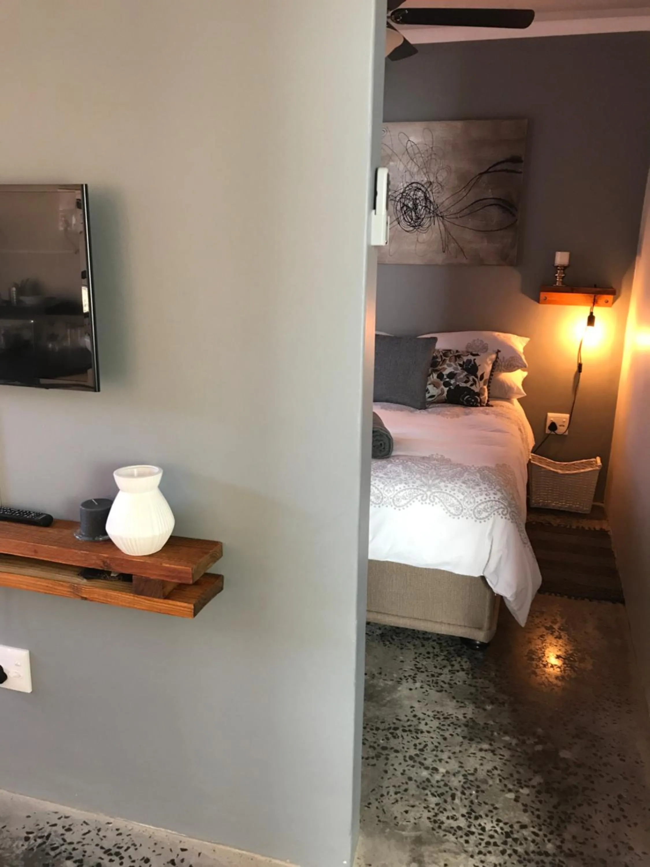 Bed in 28 La Rochelle