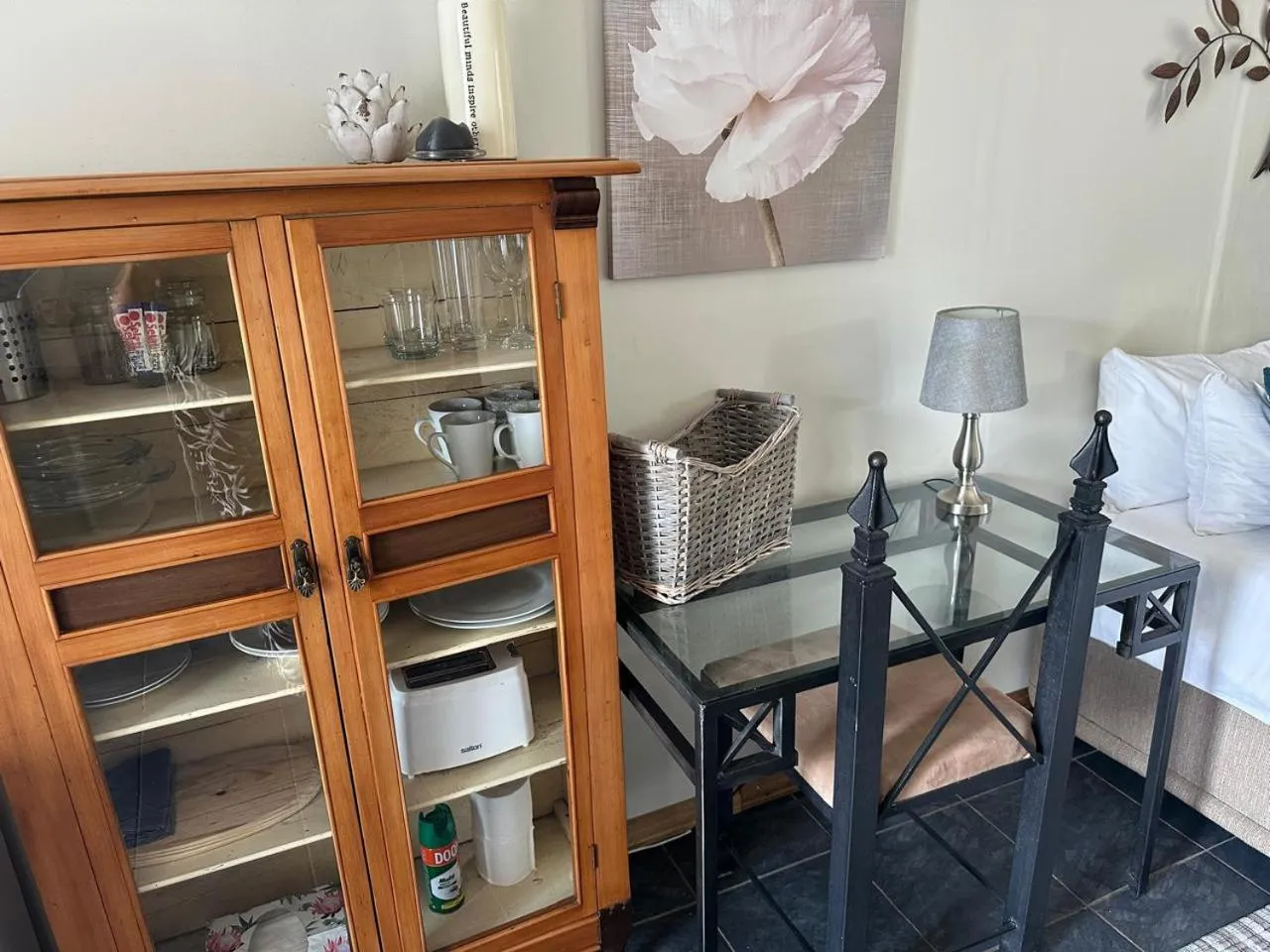 Coffee/tea facilities in 28 La Rochelle