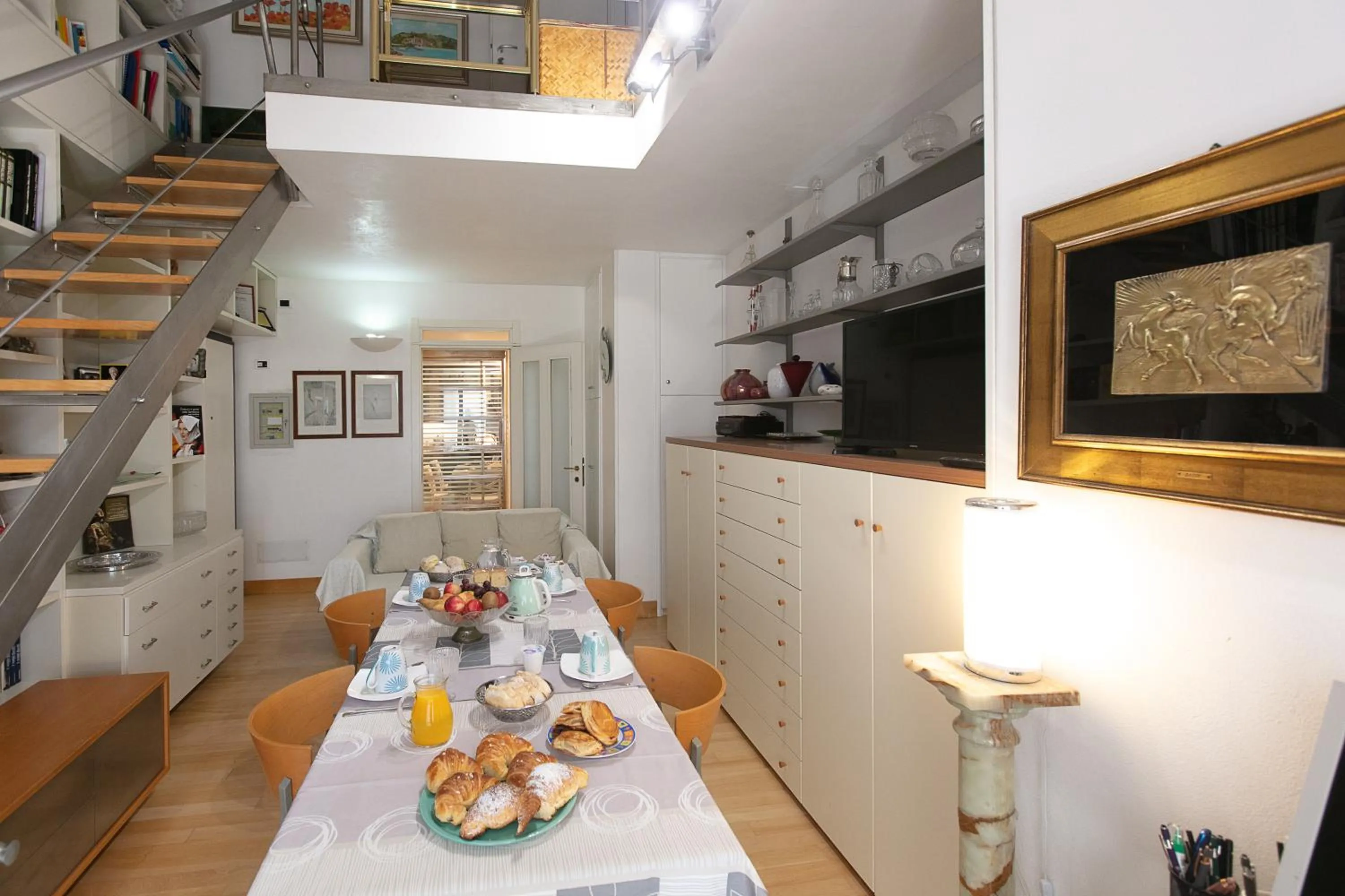 Food and drinks in Giardini e Mare