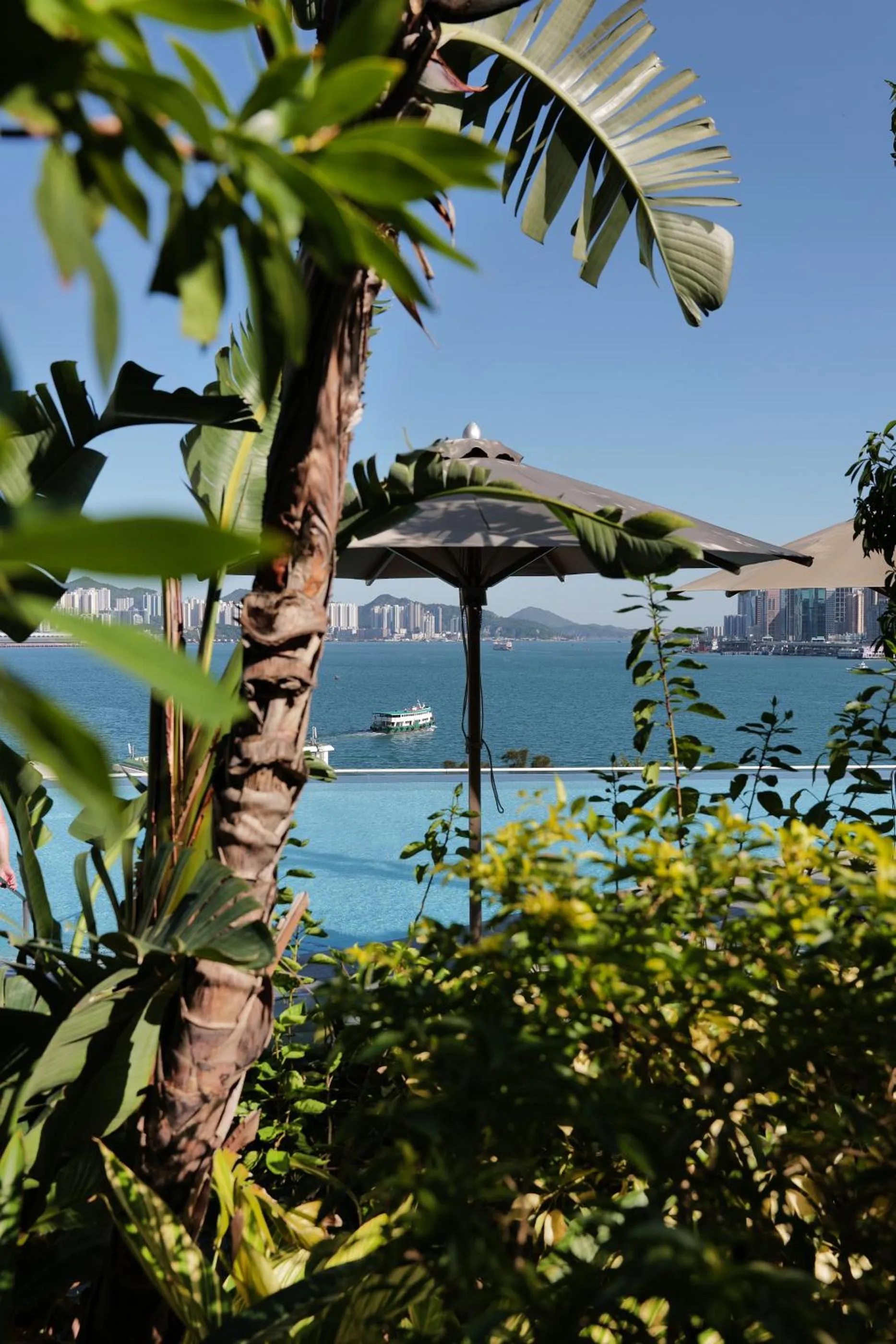 Swimming pool in Kerry Hotel Hong Kong by Shangri-la