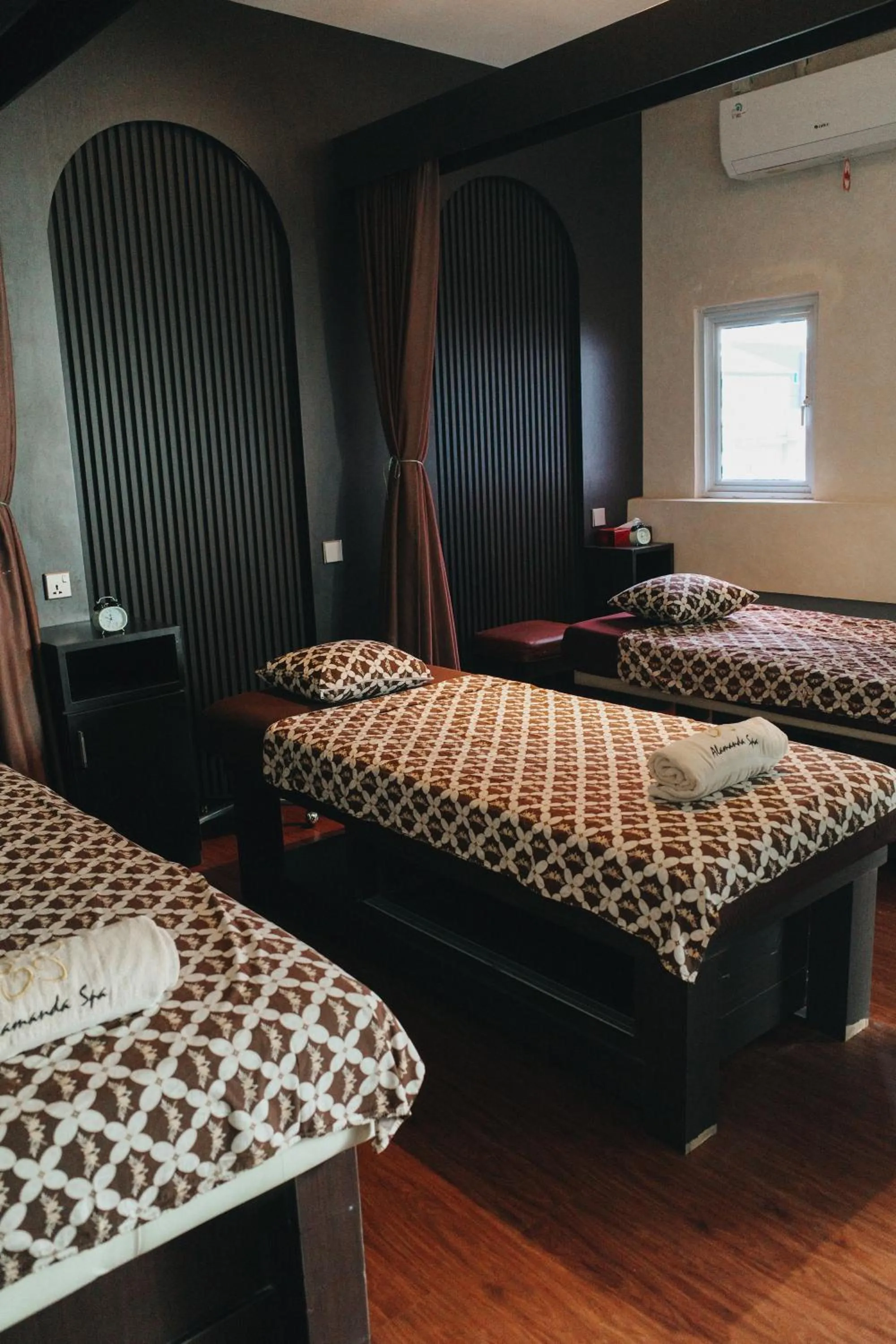 Massage in Batam Harbour Boutique Hotel & Spa