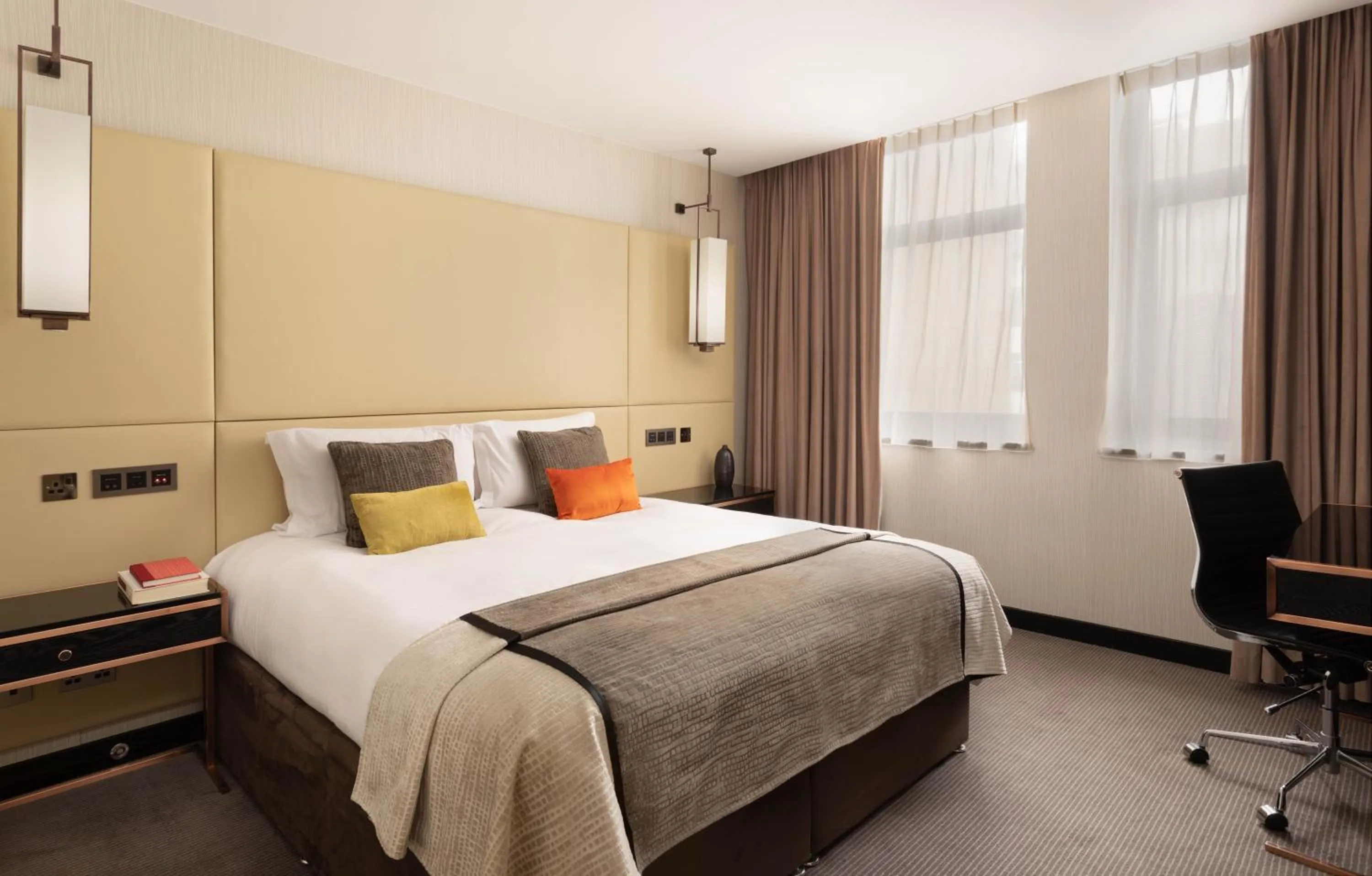 Bed in Montcalm Royal London House, London City