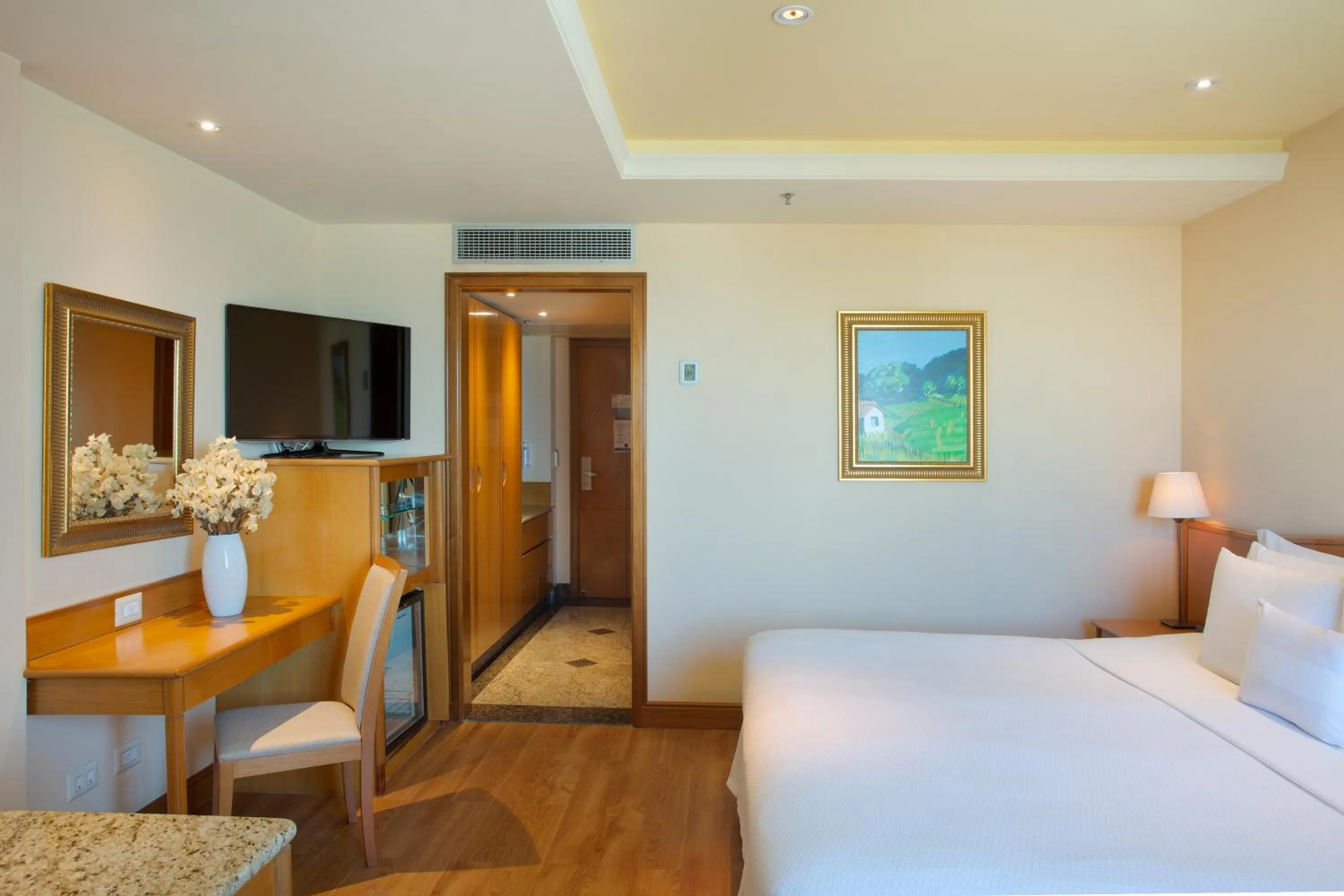 Bed in Windsor Barra Hotel