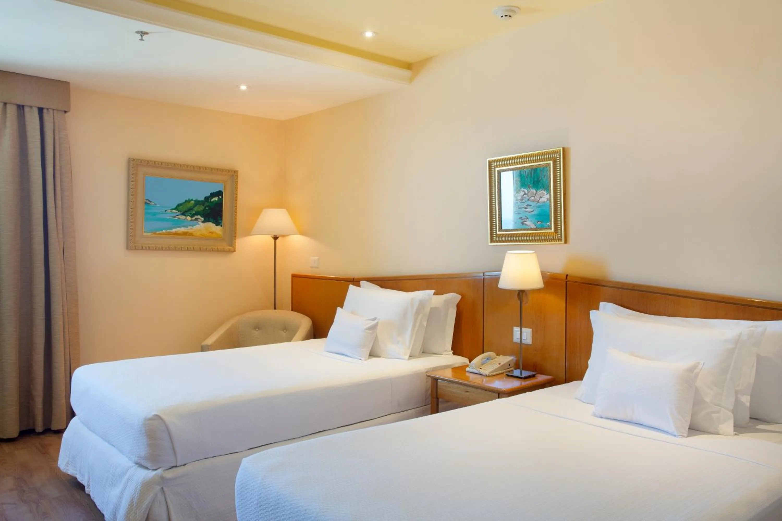 Bed in Windsor Barra Hotel