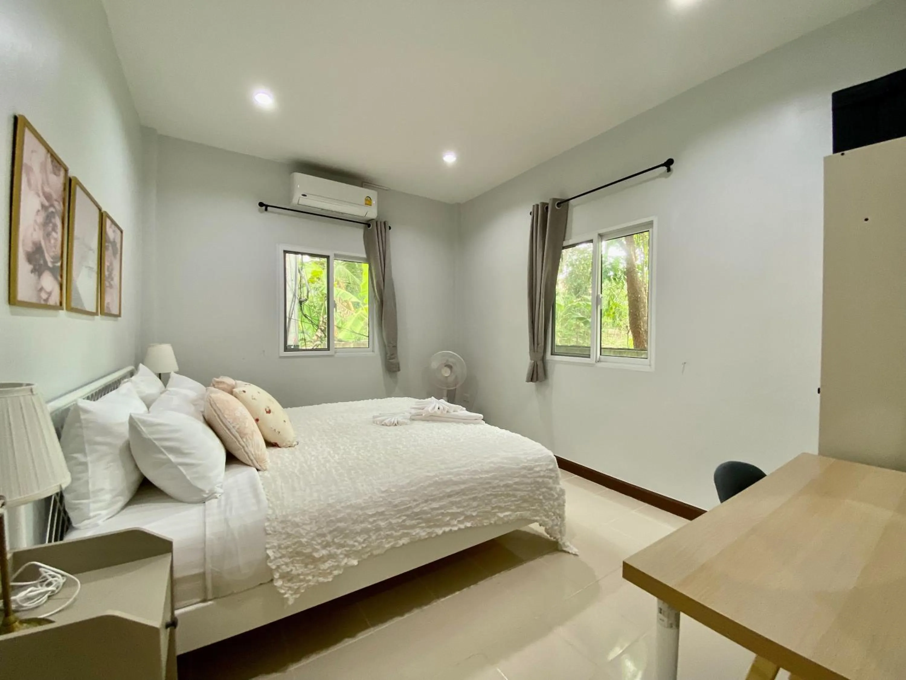 Bed in Baan Patcharintorn Samui