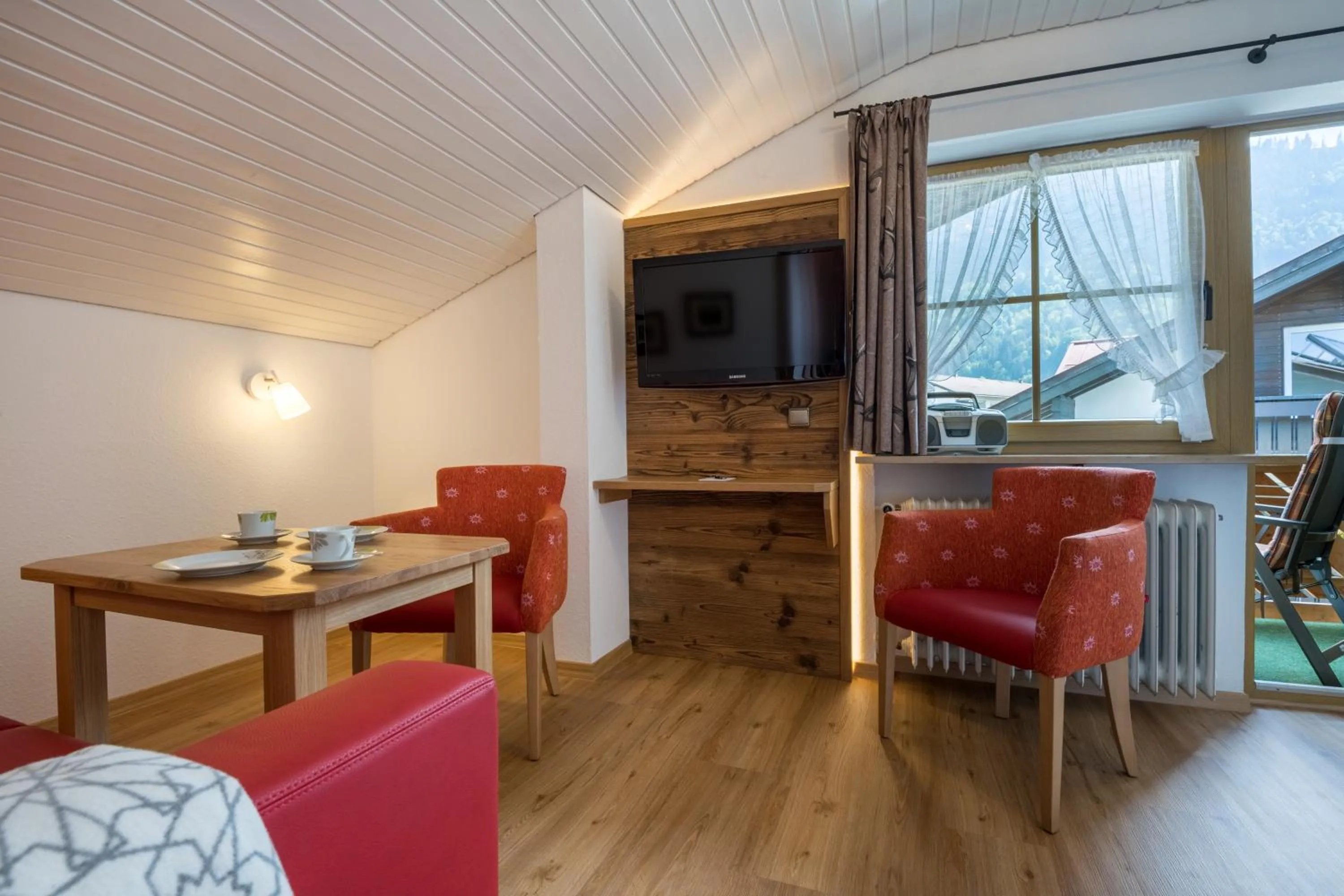 TV and multimedia in Ferienhotel Sonnenheim