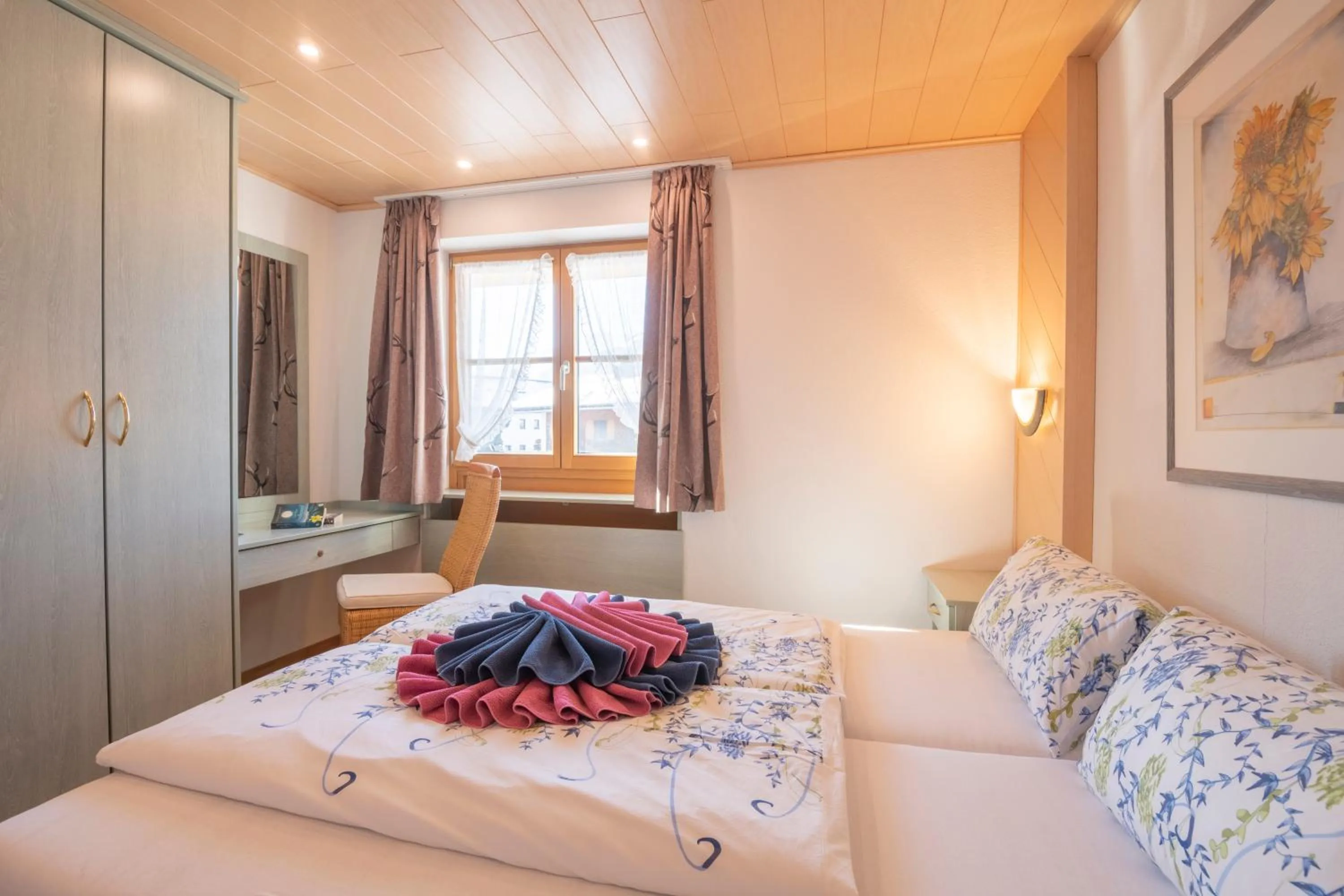 Bedroom, Bed in Ferienhotel Sonnenheim